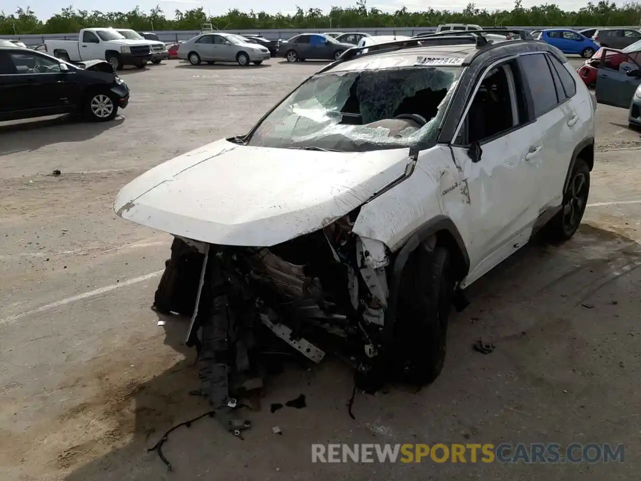 2 Photograph of a damaged car 2T3EWRFV4LW074050 TOYOTA RAV4 2020