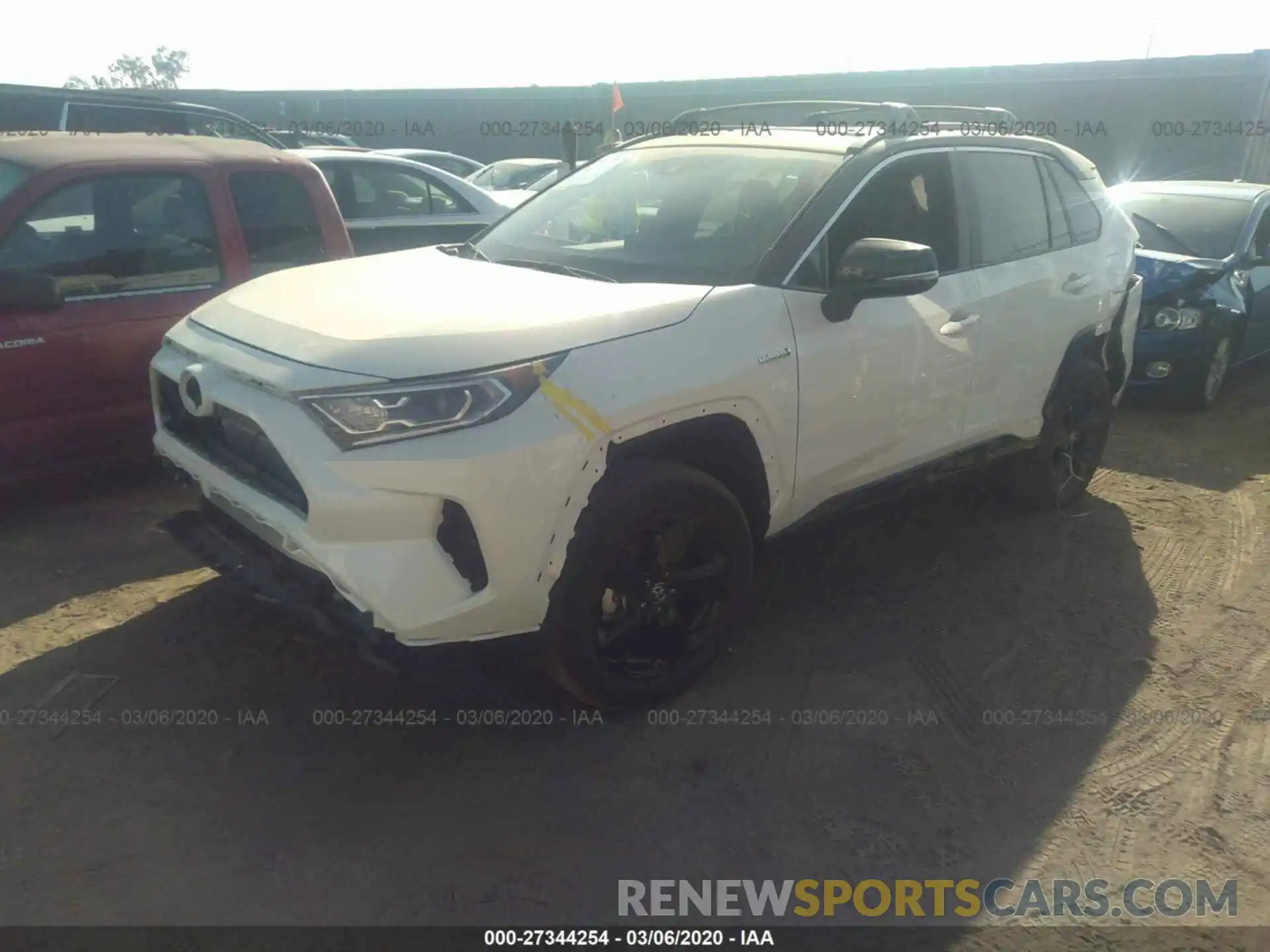 2 Photograph of a damaged car 2T3EWRFV5LW052333 TOYOTA RAV4 2020