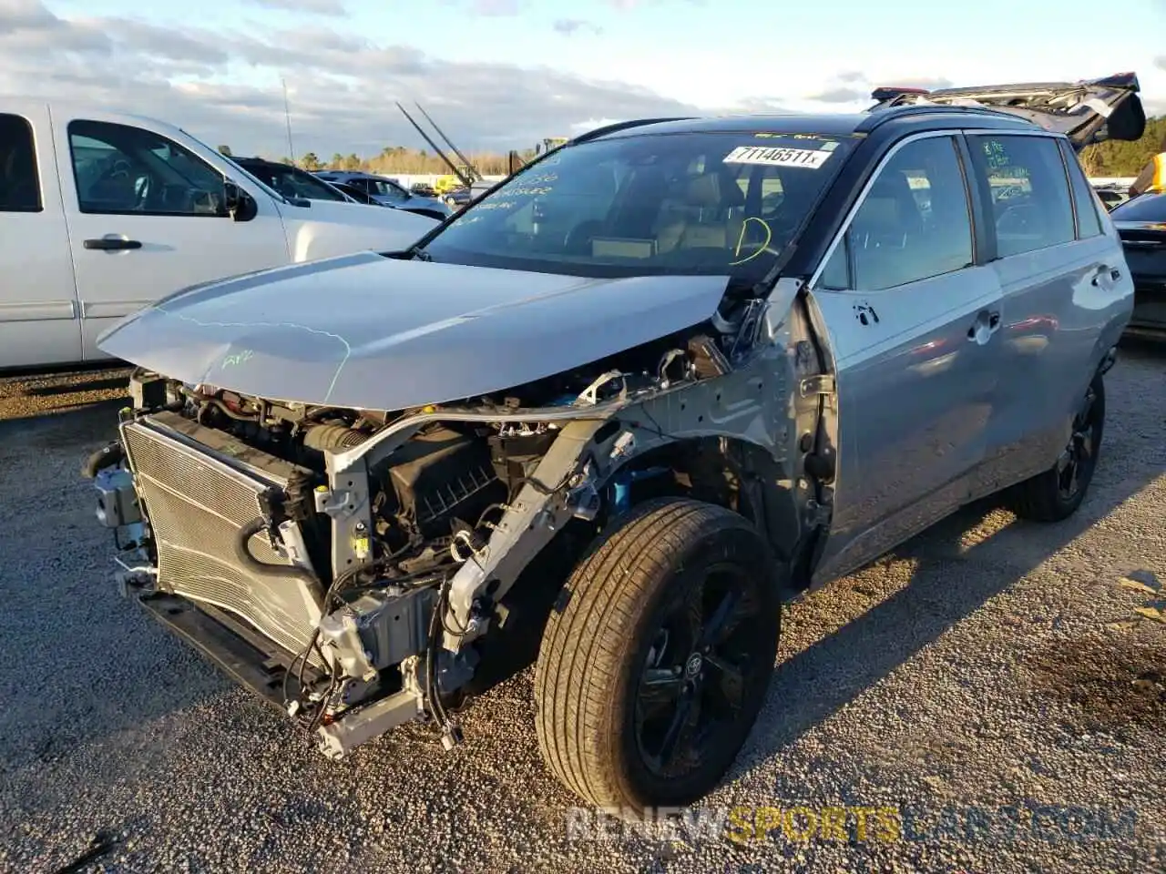 2 Photograph of a damaged car 2T3EWRFV6LW080304 TOYOTA RAV4 2020