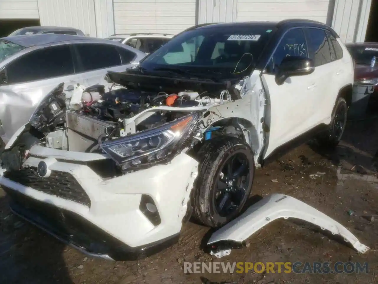 2 Photograph of a damaged car 2T3EWRFV6LW081159 TOYOTA RAV4 2020