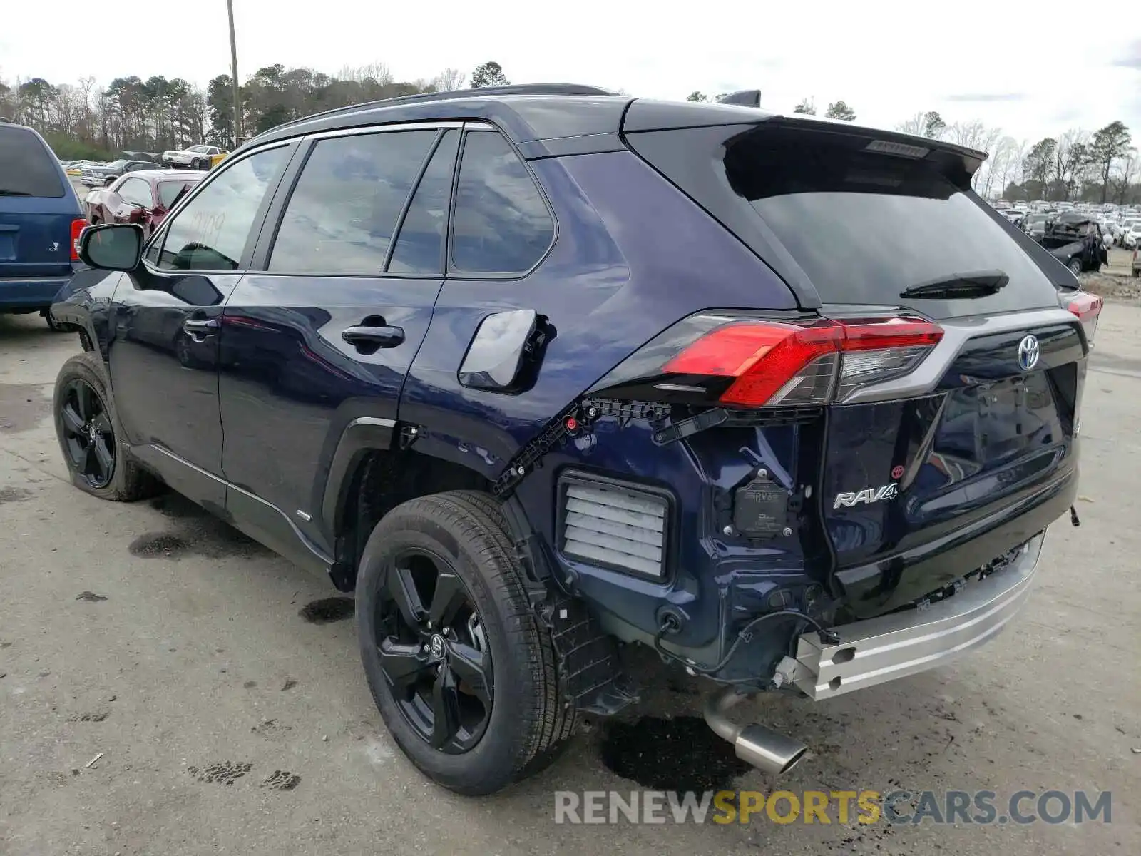 3 Photograph of a damaged car 2T3EWRFV7LW080926 TOYOTA RAV4 2020