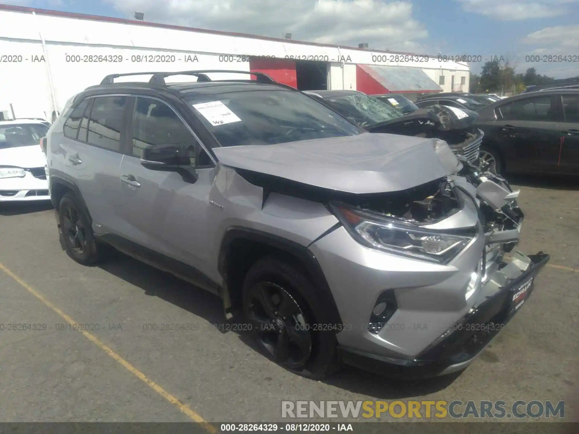 1 Photograph of a damaged car 2T3EWRFV7LW093000 TOYOTA RAV4 2020