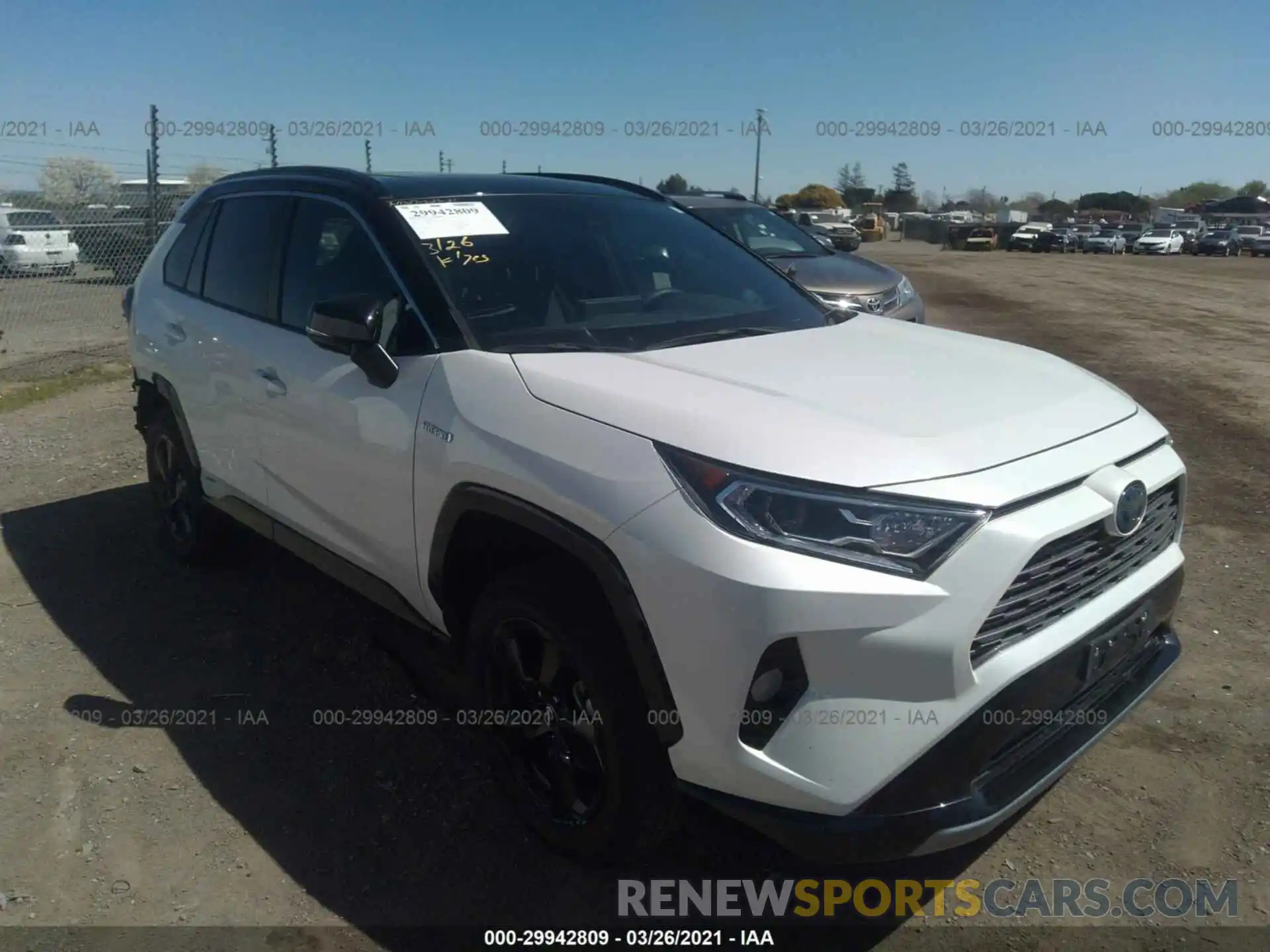 1 Photograph of a damaged car 2T3EWRFV8LW079493 TOYOTA RAV4 2020