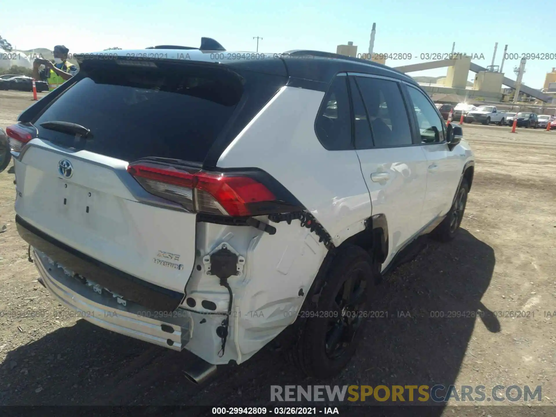 4 Photograph of a damaged car 2T3EWRFV8LW079493 TOYOTA RAV4 2020