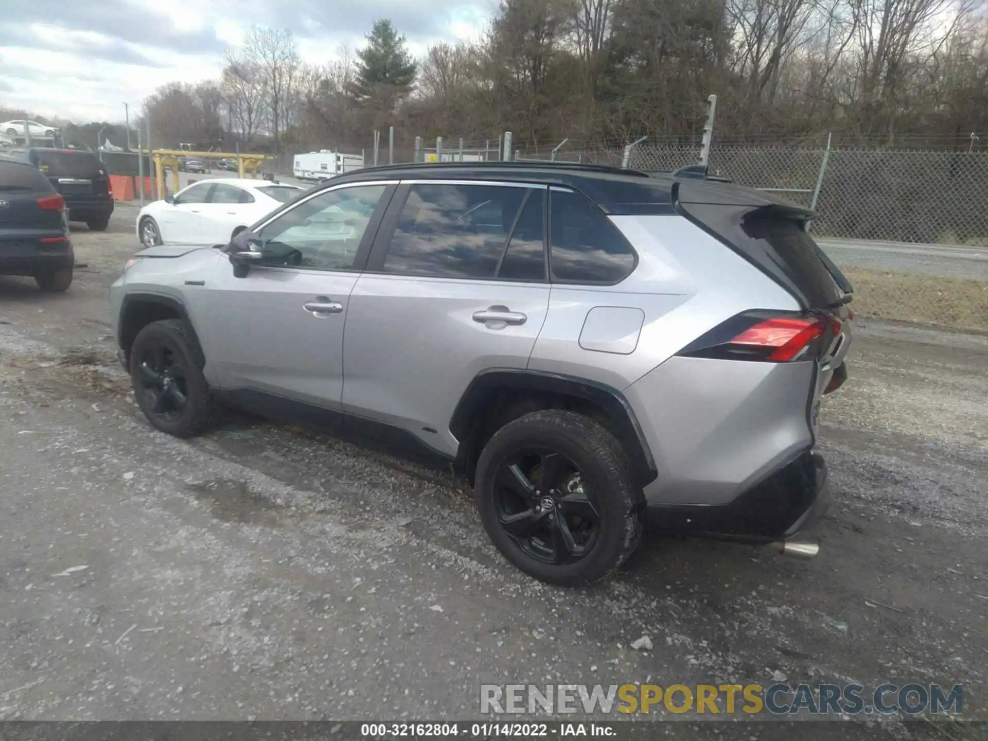 3 Photograph of a damaged car 2T3EWRFV8LW093118 TOYOTA RAV4 2020