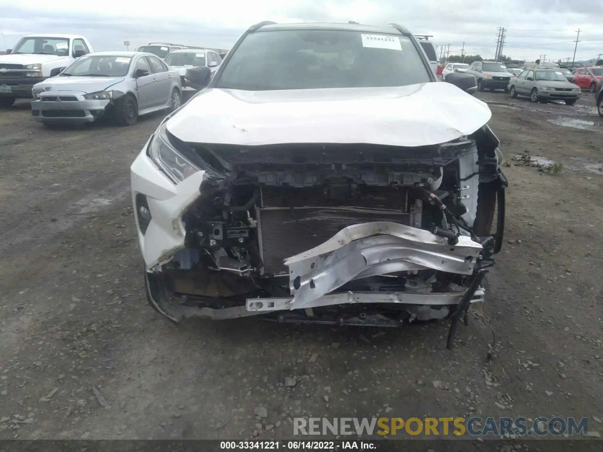 6 Photograph of a damaged car 2T3EWRFV9LW088543 TOYOTA RAV4 2020