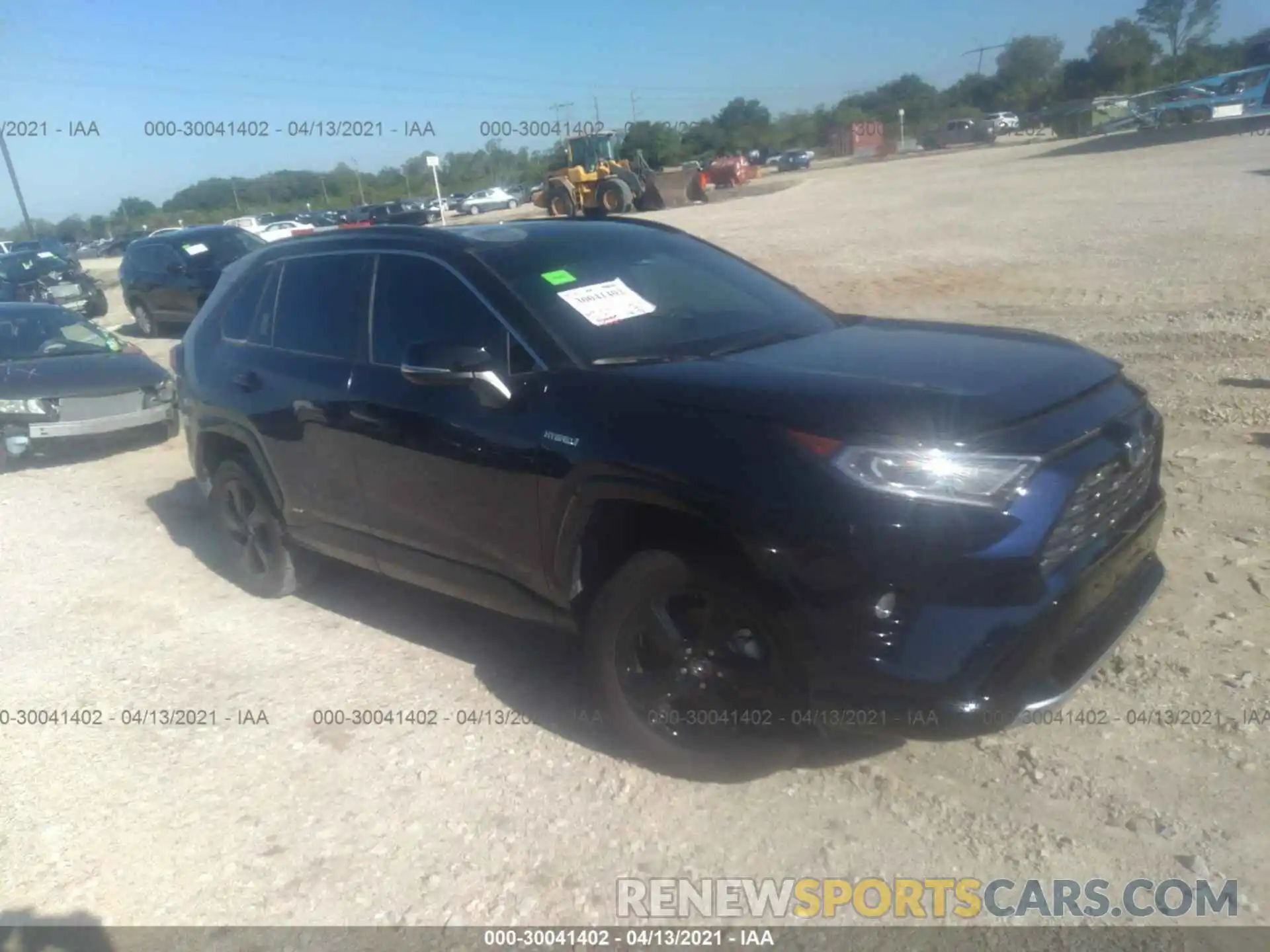 1 Photograph of a damaged car 2T3EWRFV9LW097520 TOYOTA RAV4 2020