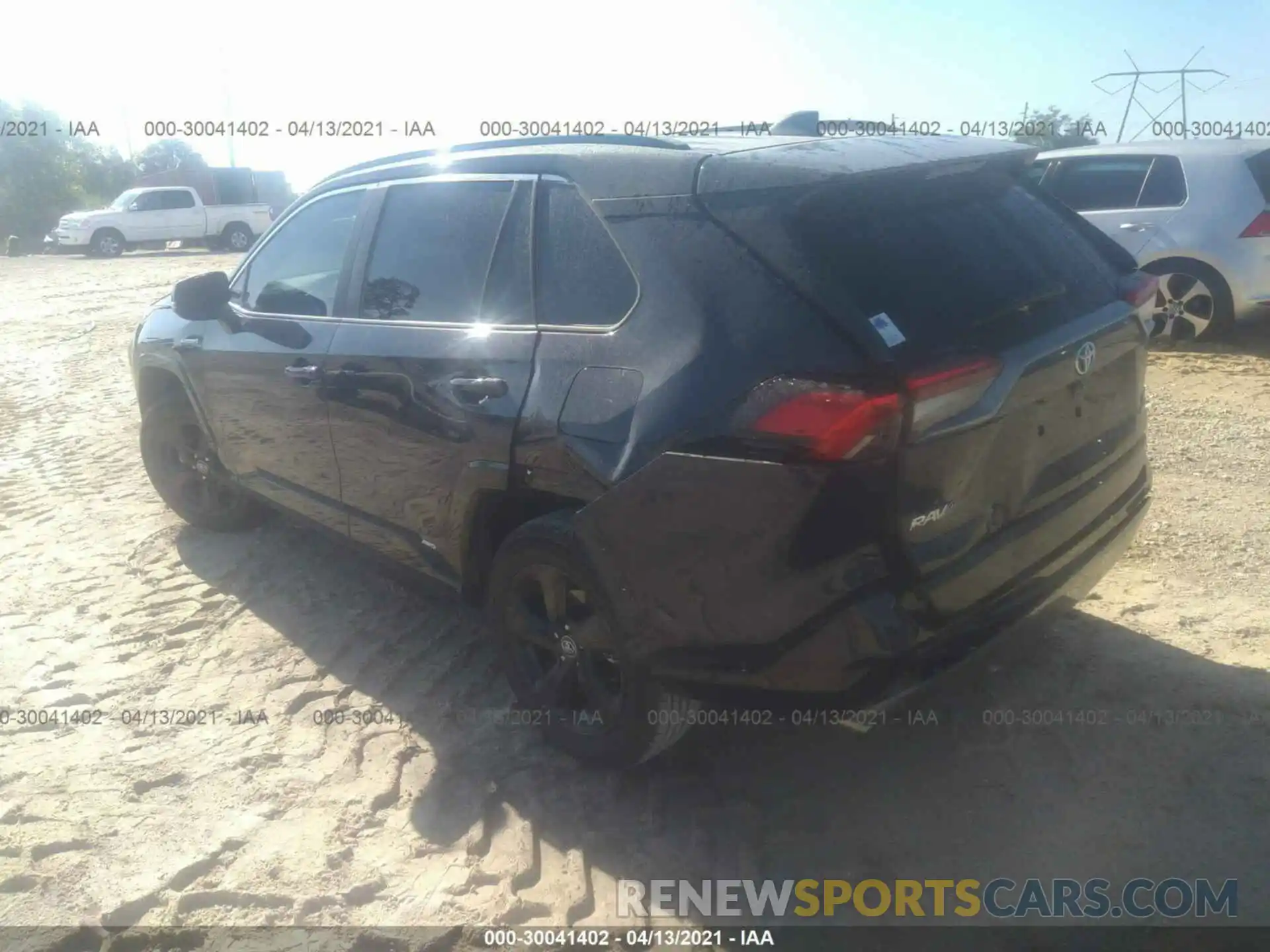 3 Photograph of a damaged car 2T3EWRFV9LW097520 TOYOTA RAV4 2020