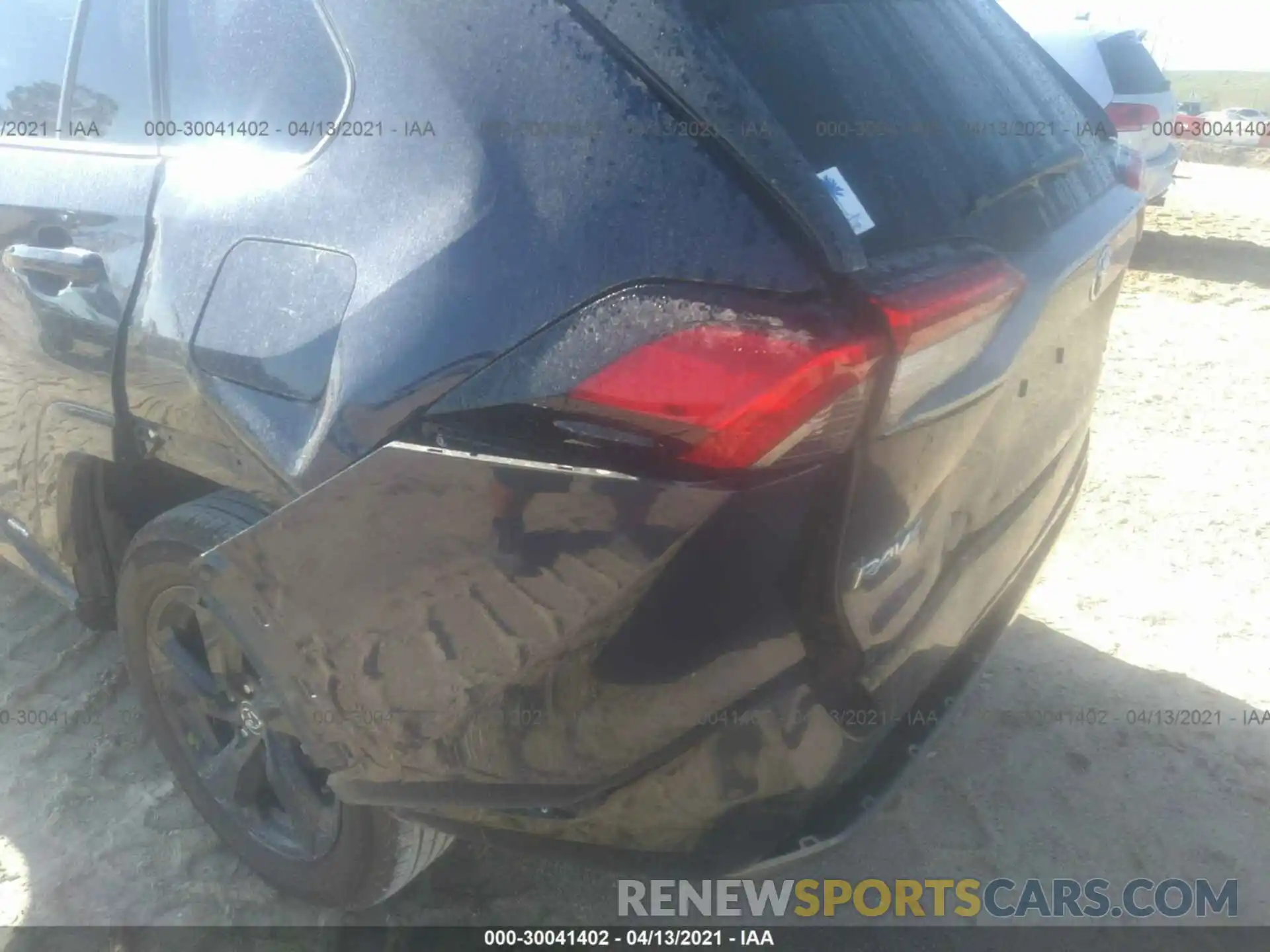 6 Photograph of a damaged car 2T3EWRFV9LW097520 TOYOTA RAV4 2020