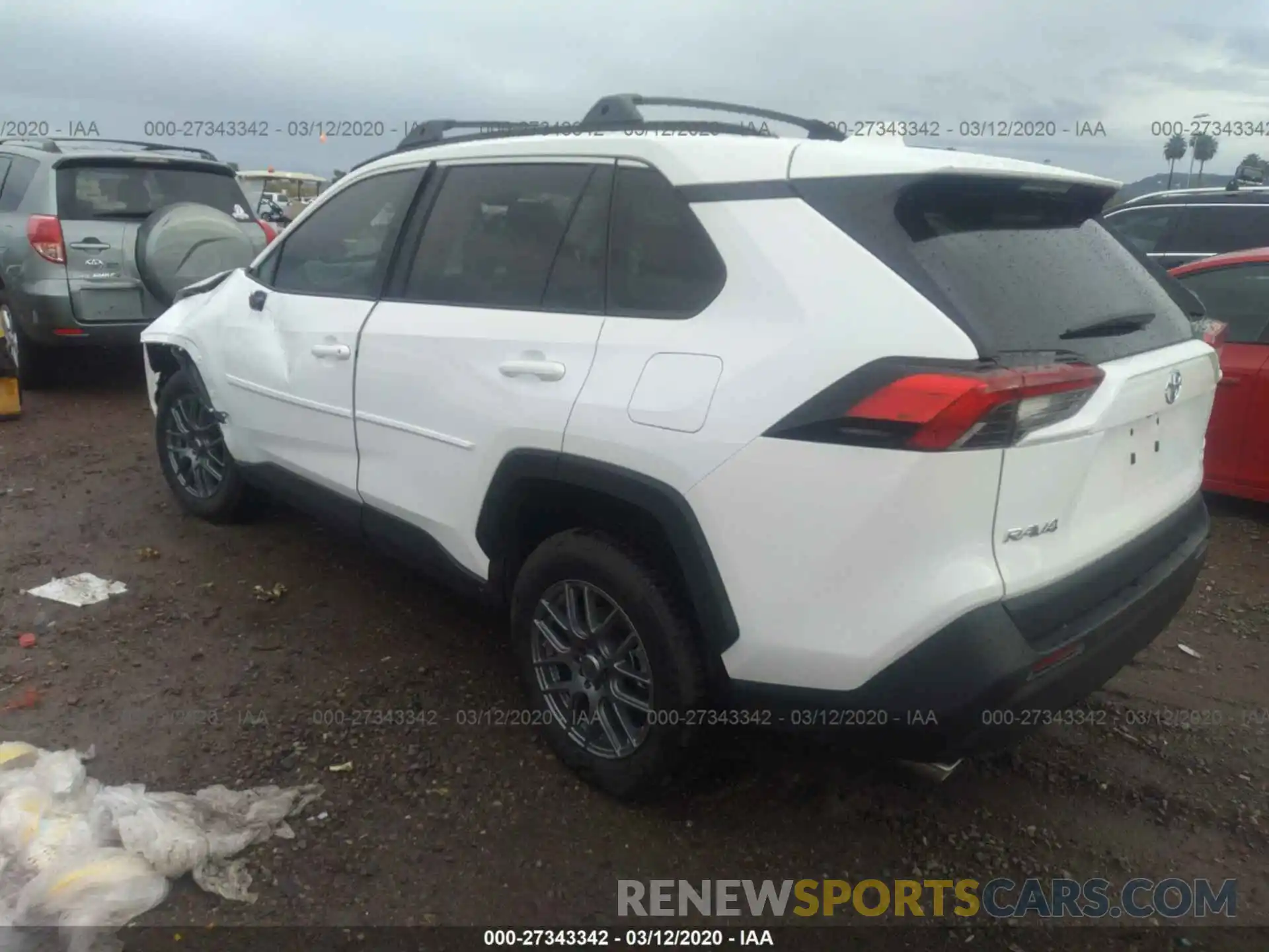 3 Фотография поврежденного автомобиля 2T3F1RFV0LC080366 TOYOTA RAV4 2020