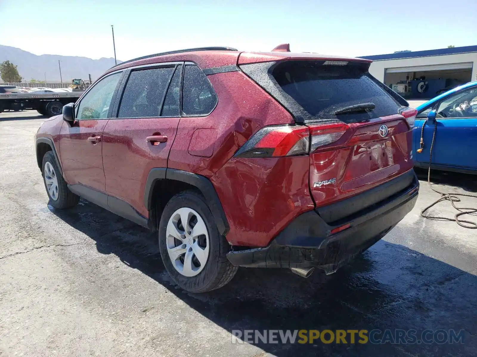 3 Photograph of a damaged car 2T3F1RFV0LC082926 TOYOTA RAV4 2020