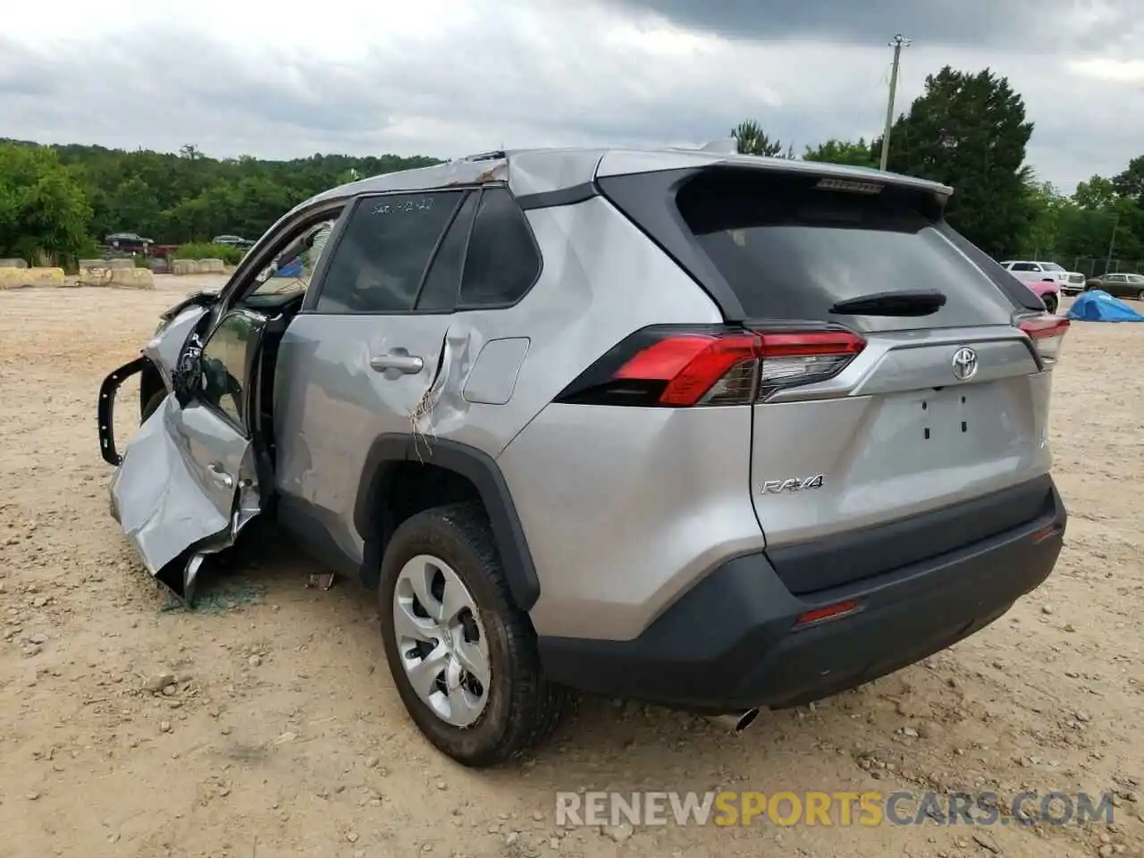 3 Photograph of a damaged car 2T3F1RFV0LC084840 TOYOTA RAV4 2020