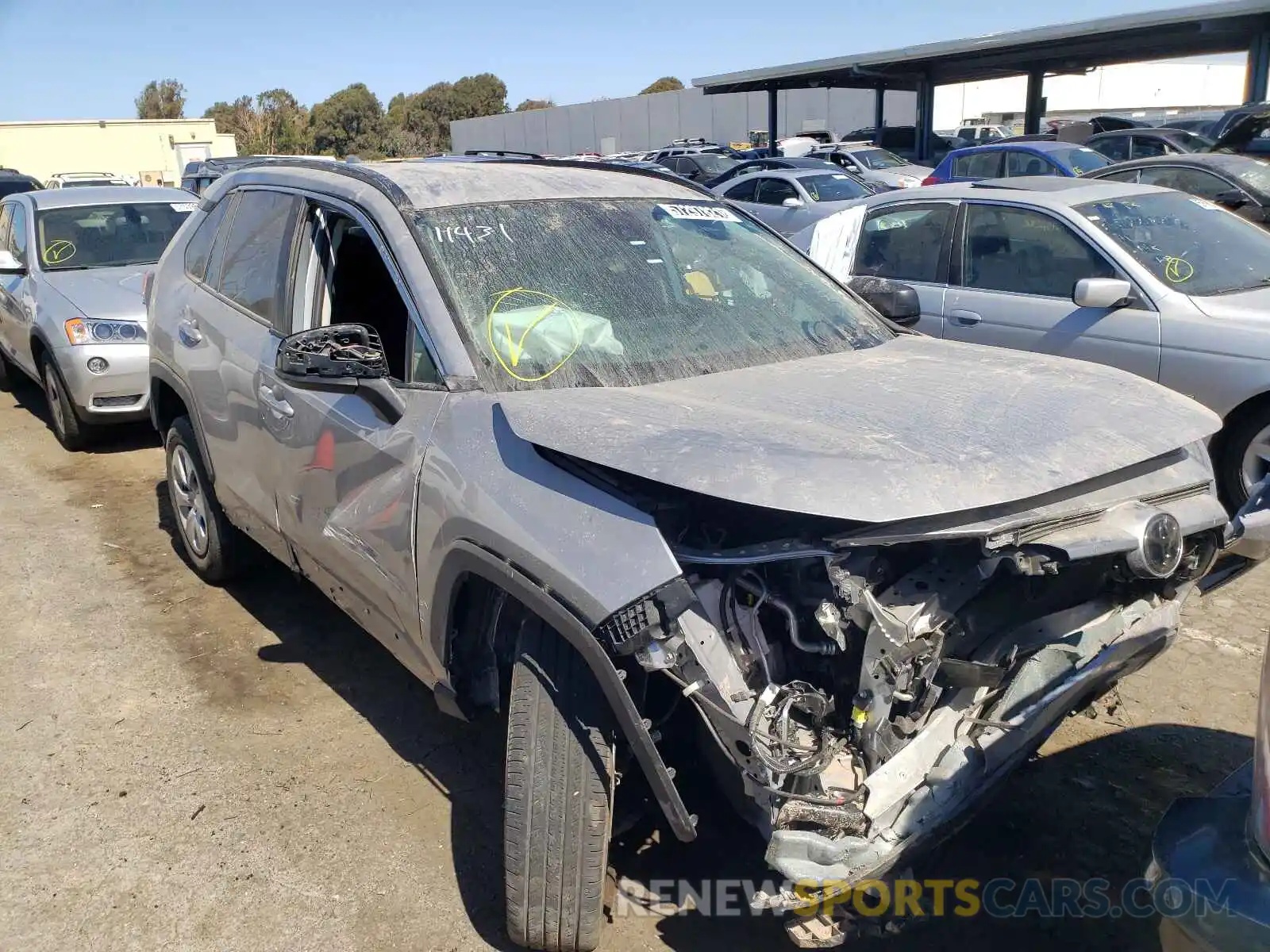 1 Photograph of a damaged car 2T3F1RFV0LC086250 TOYOTA RAV4 2020