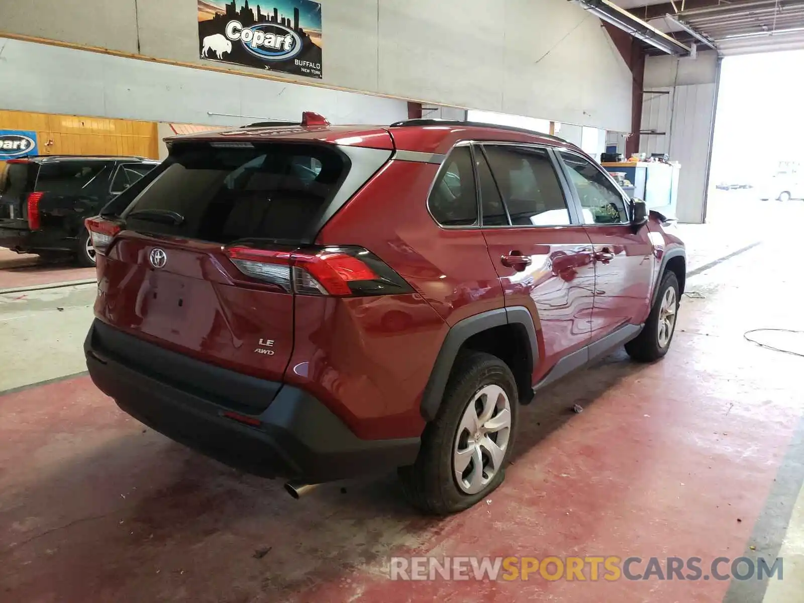 4 Photograph of a damaged car 2T3F1RFV0LC086281 TOYOTA RAV4 2020