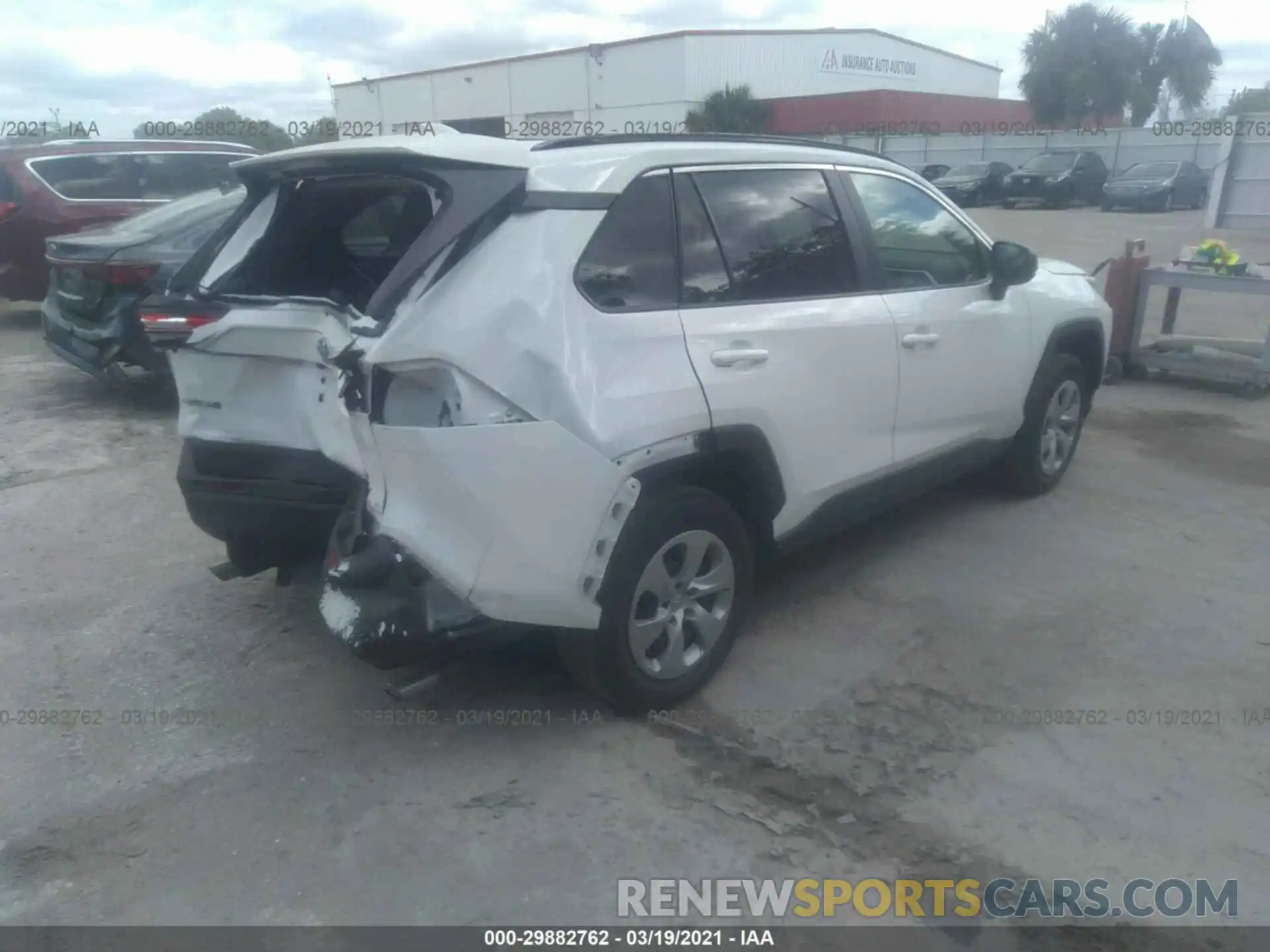 4 Photograph of a damaged car 2T3F1RFV0LC089567 TOYOTA RAV4 2020