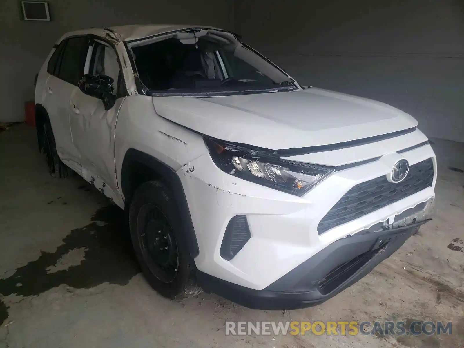 1 Фотография поврежденного автомобиля 2T3F1RFV0LC111440 TOYOTA RAV4 2020