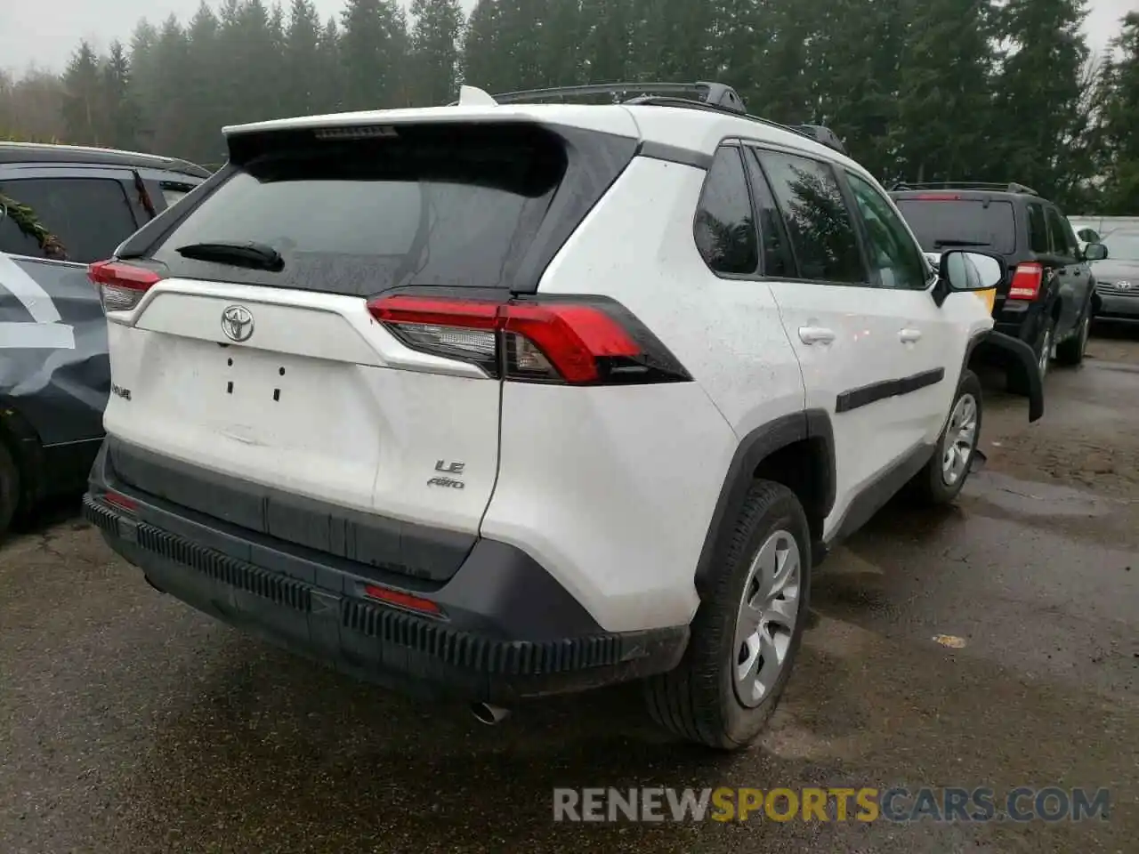 4 Photograph of a damaged car 2T3F1RFV0LC115858 TOYOTA RAV4 2020