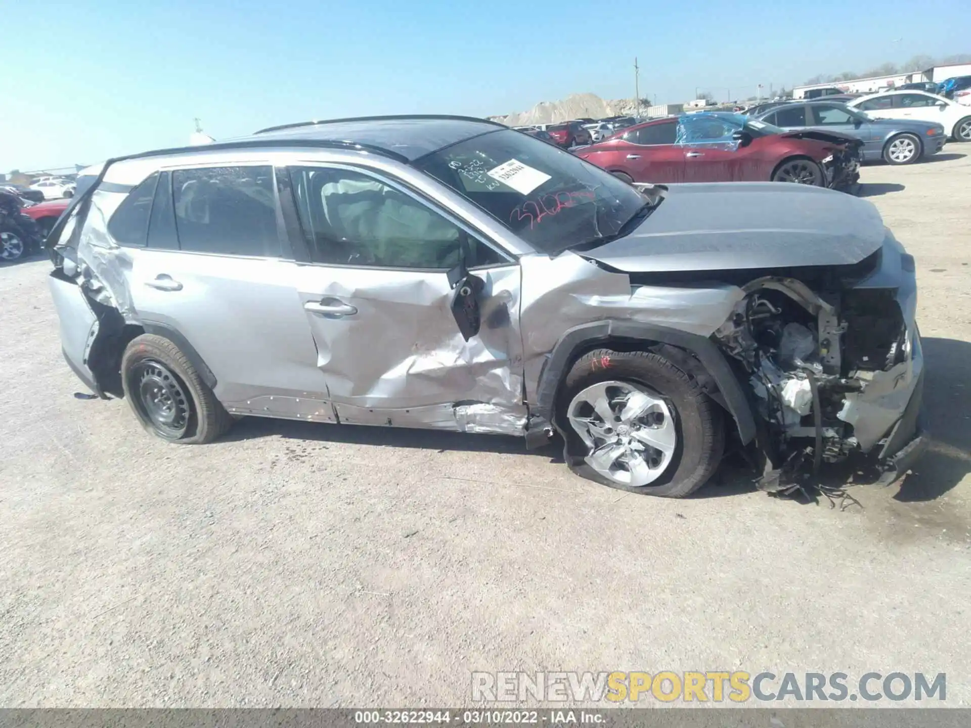 6 Photograph of a damaged car 2T3F1RFV0LC124852 TOYOTA RAV4 2020