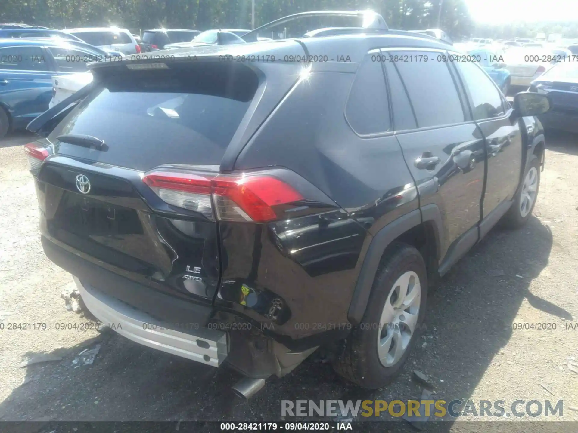 4 Photograph of a damaged car 2T3F1RFV0LW098025 TOYOTA RAV4 2020