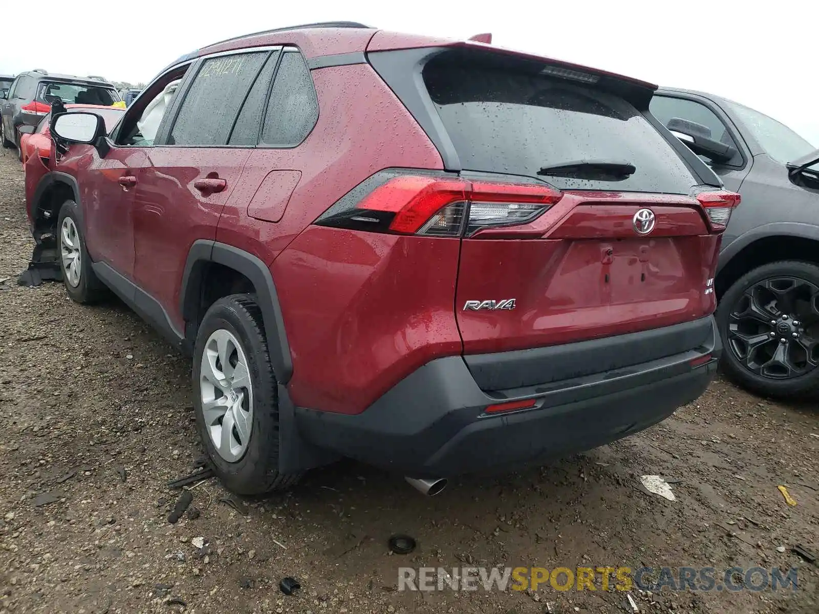 3 Photograph of a damaged car 2T3F1RFV0LW102686 TOYOTA RAV4 2020