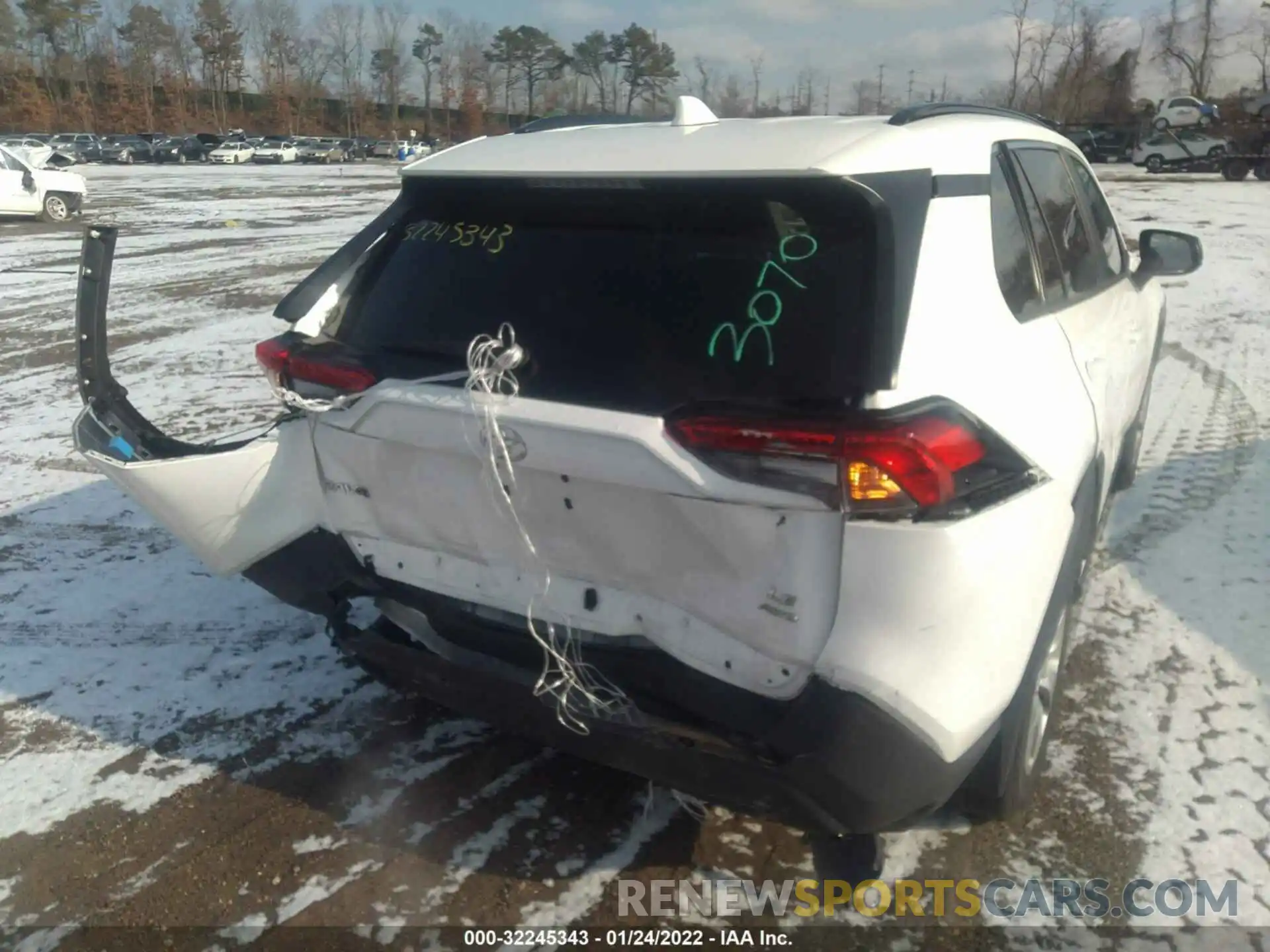 6 Photograph of a damaged car 2T3F1RFV0LW104230 TOYOTA RAV4 2020