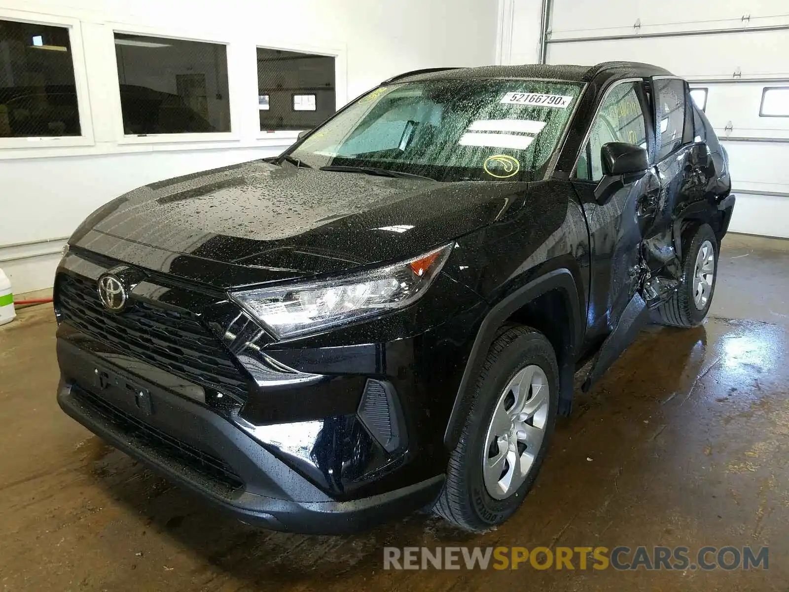 2 Photograph of a damaged car 2T3F1RFV0LW136031 TOYOTA RAV4 2020