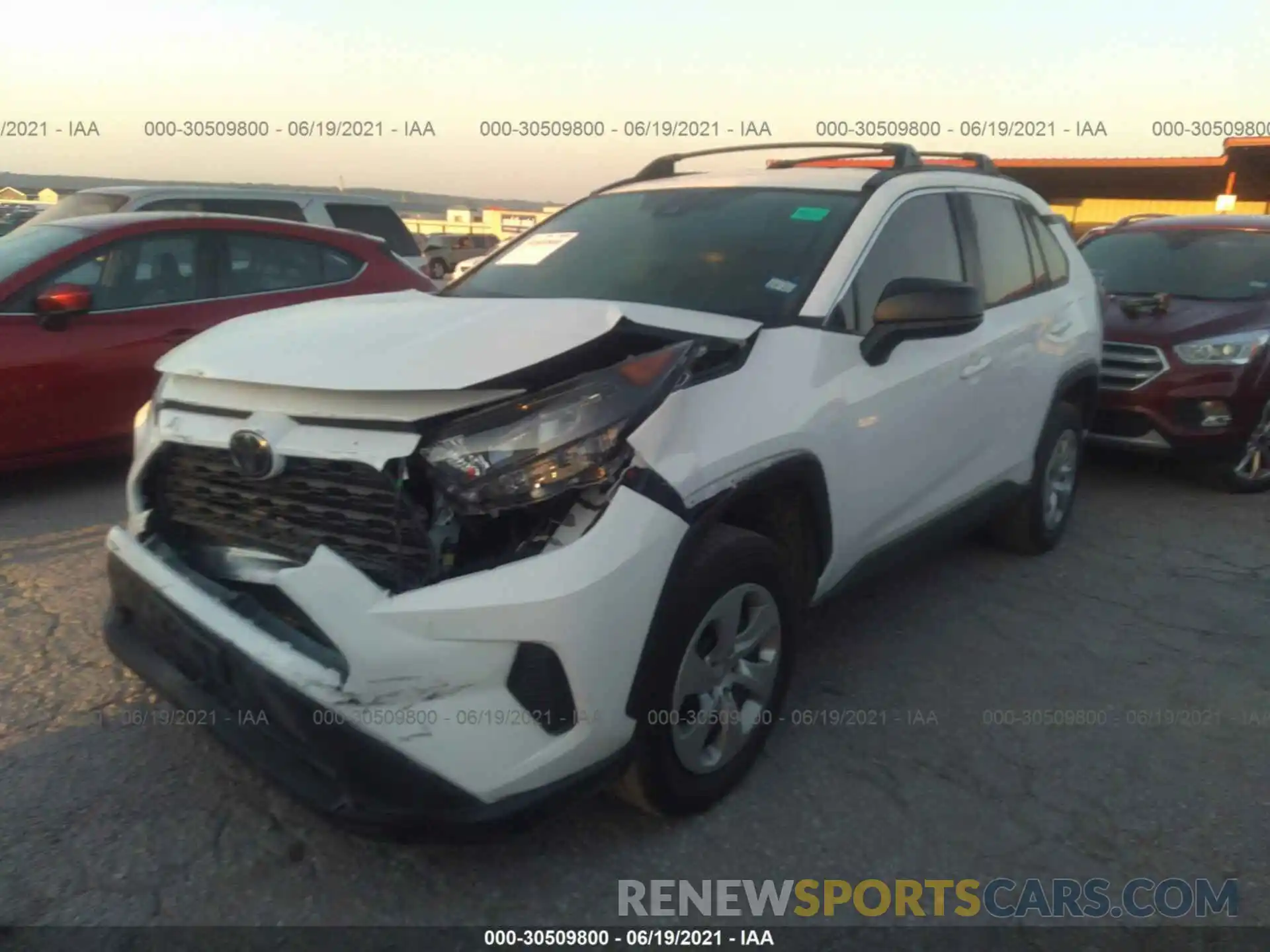 2 Фотография поврежденного автомобиля 2T3F1RFV1LC065536 TOYOTA RAV4 2020