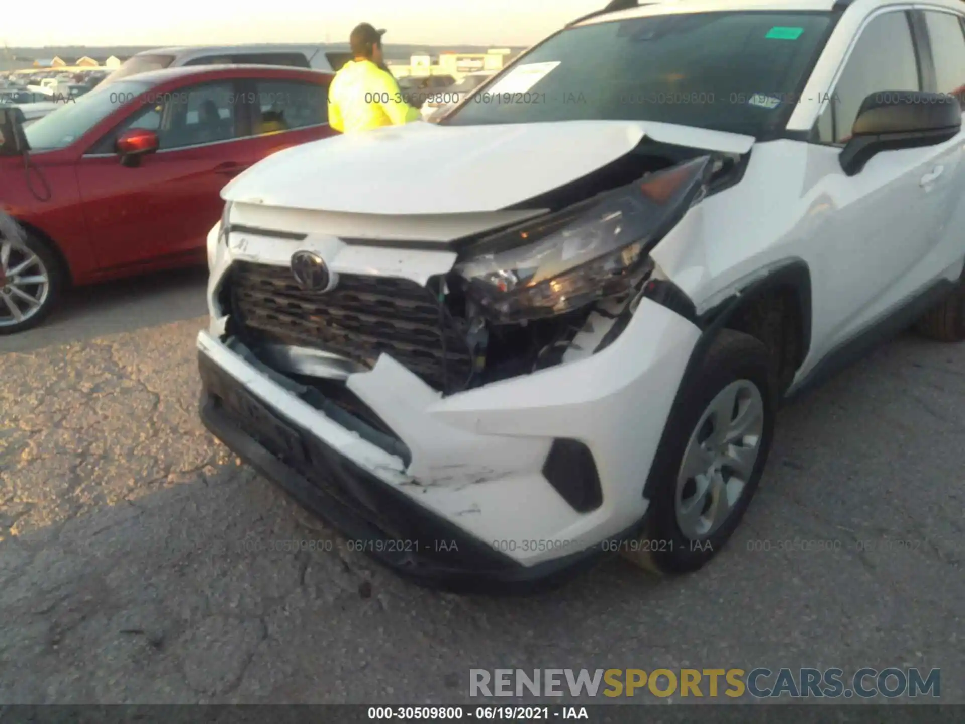 6 Photograph of a damaged car 2T3F1RFV1LC065536 TOYOTA RAV4 2020