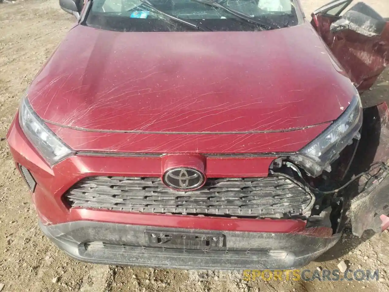 11 Photograph of a damaged car 2T3F1RFV1LC098200 TOYOTA RAV4 2020