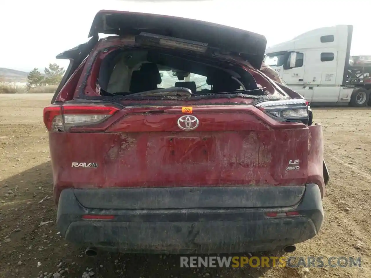 6 Photograph of a damaged car 2T3F1RFV1LC098200 TOYOTA RAV4 2020