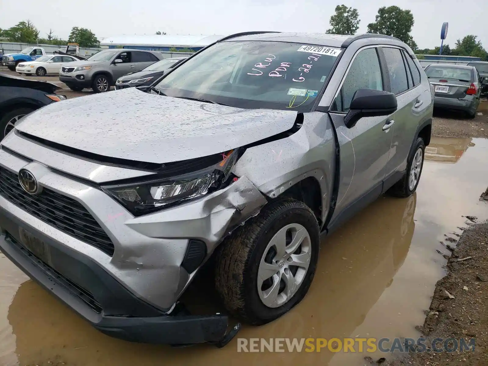 9 Photograph of a damaged car 2T3F1RFV1LC099539 TOYOTA RAV4 2020