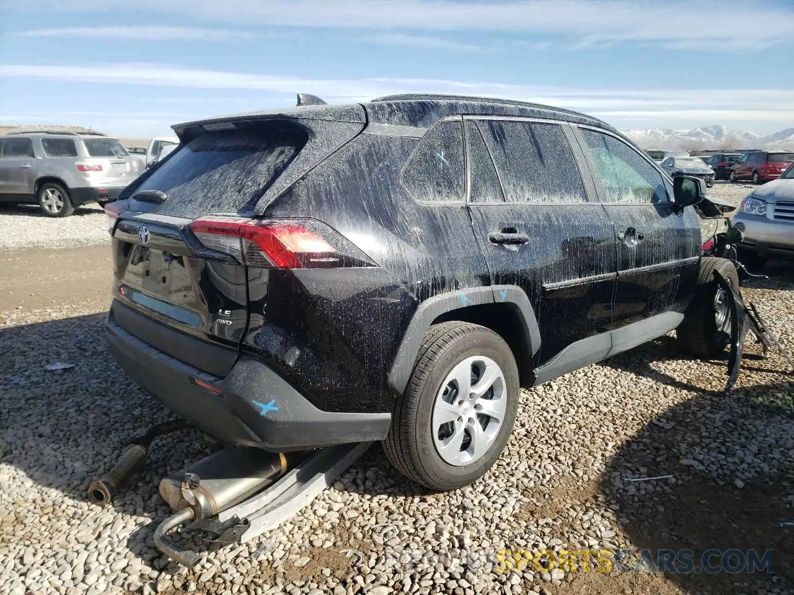 4 Photograph of a damaged car 2T3F1RFV1LC120406 TOYOTA RAV4 2020