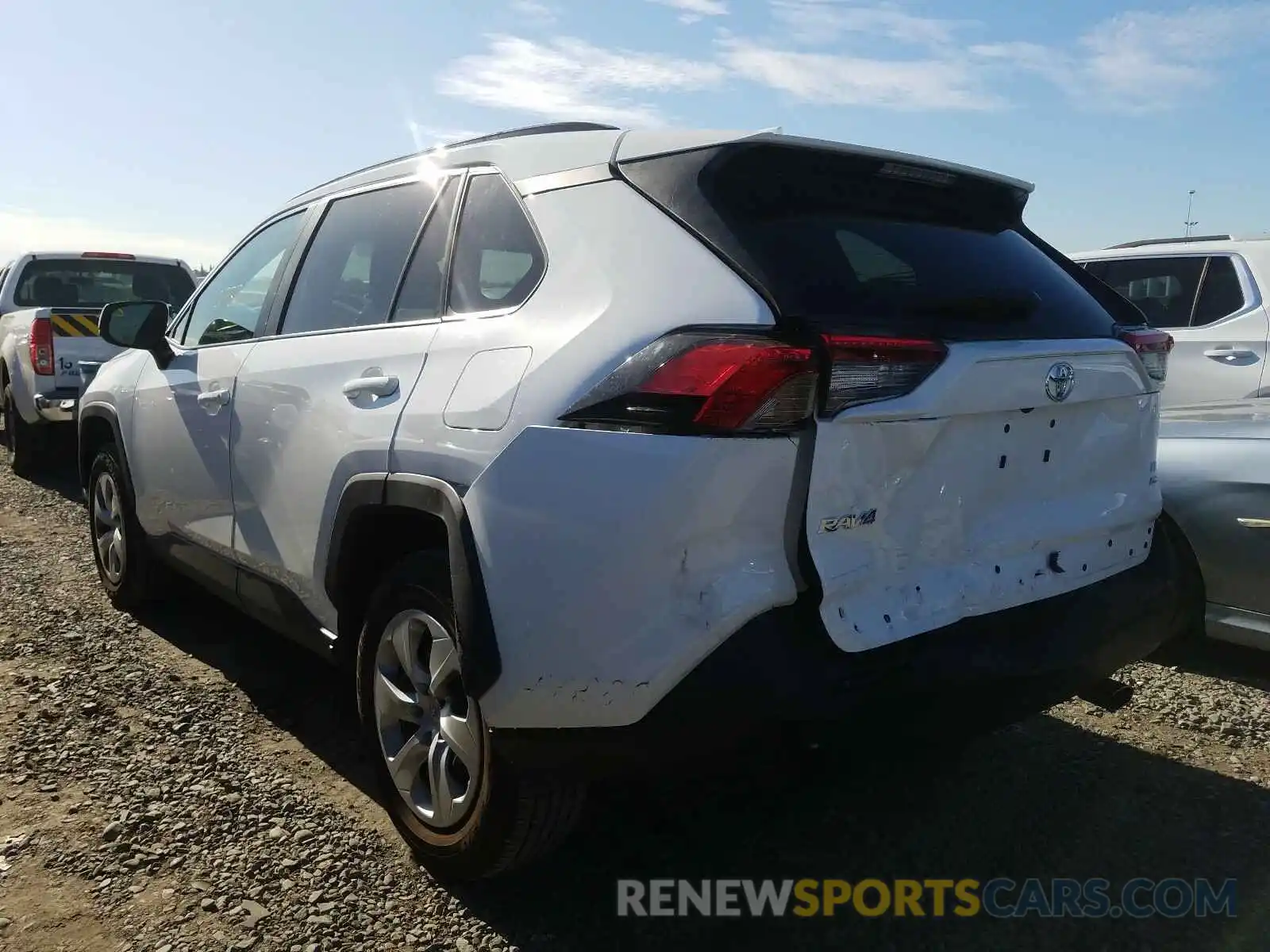 3 Photograph of a damaged car 2T3F1RFV1LC121233 TOYOTA RAV4 2020