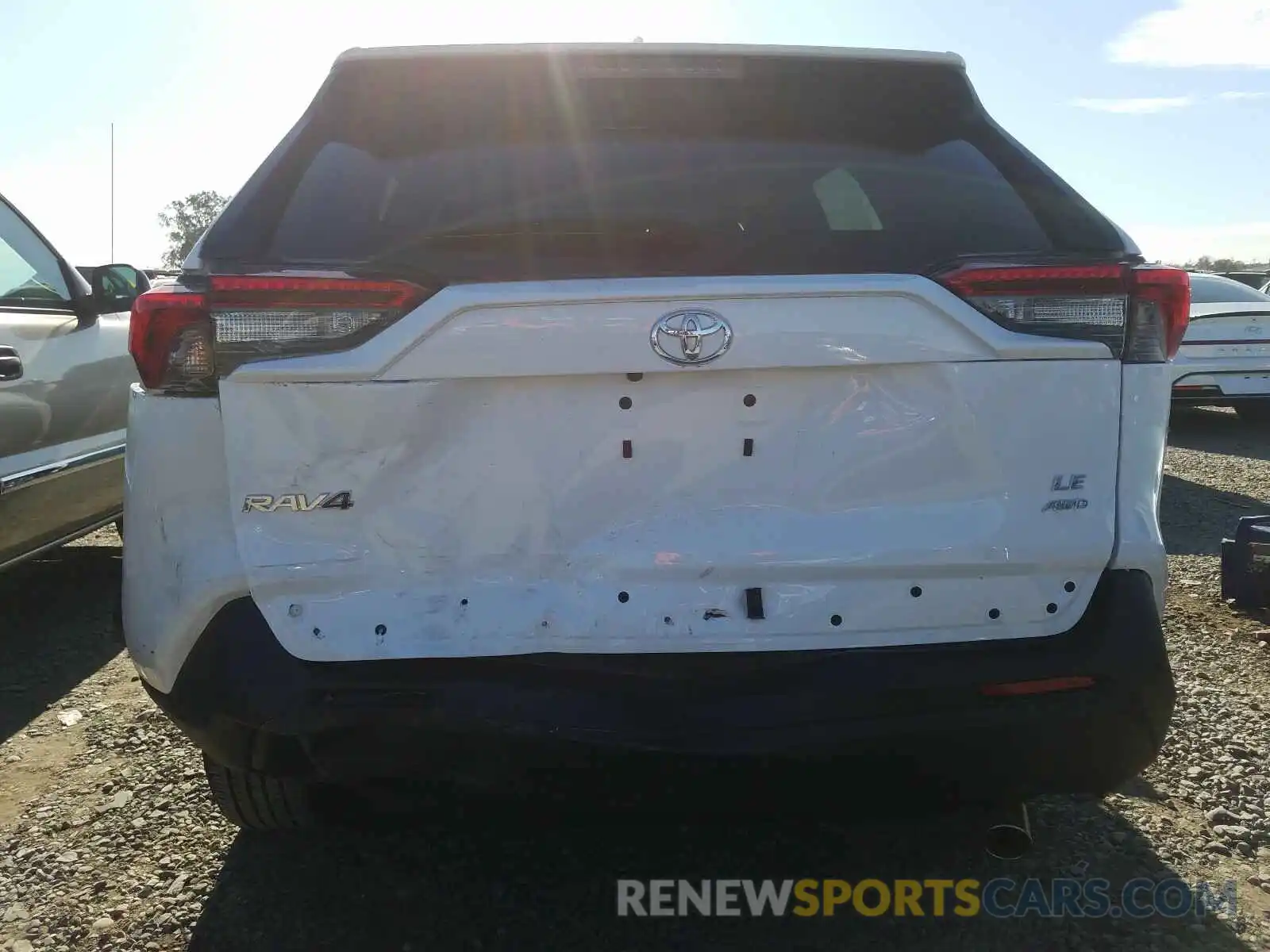 9 Photograph of a damaged car 2T3F1RFV1LC121233 TOYOTA RAV4 2020