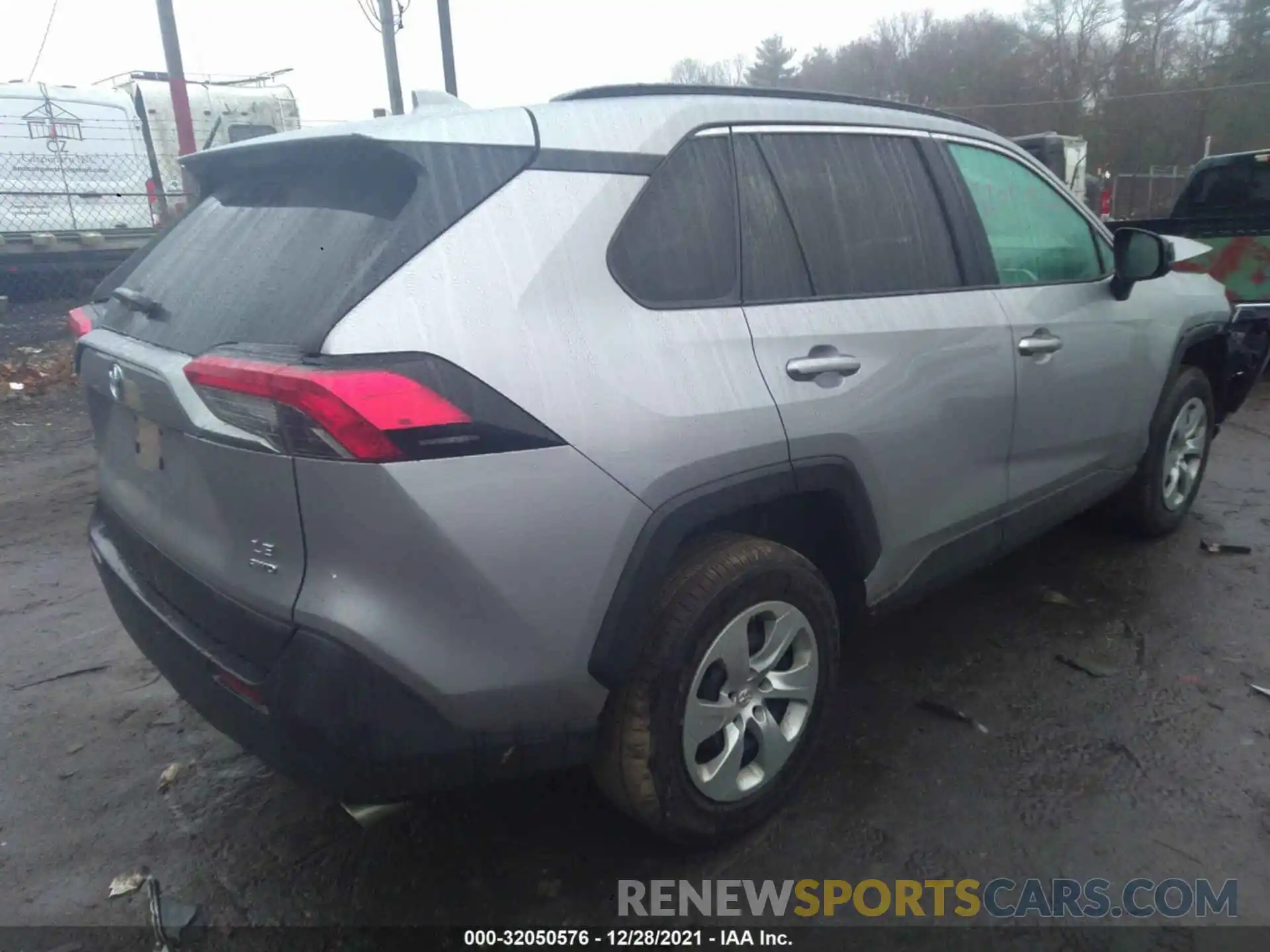 4 Photograph of a damaged car 2T3F1RFV1LC136377 TOYOTA RAV4 2020