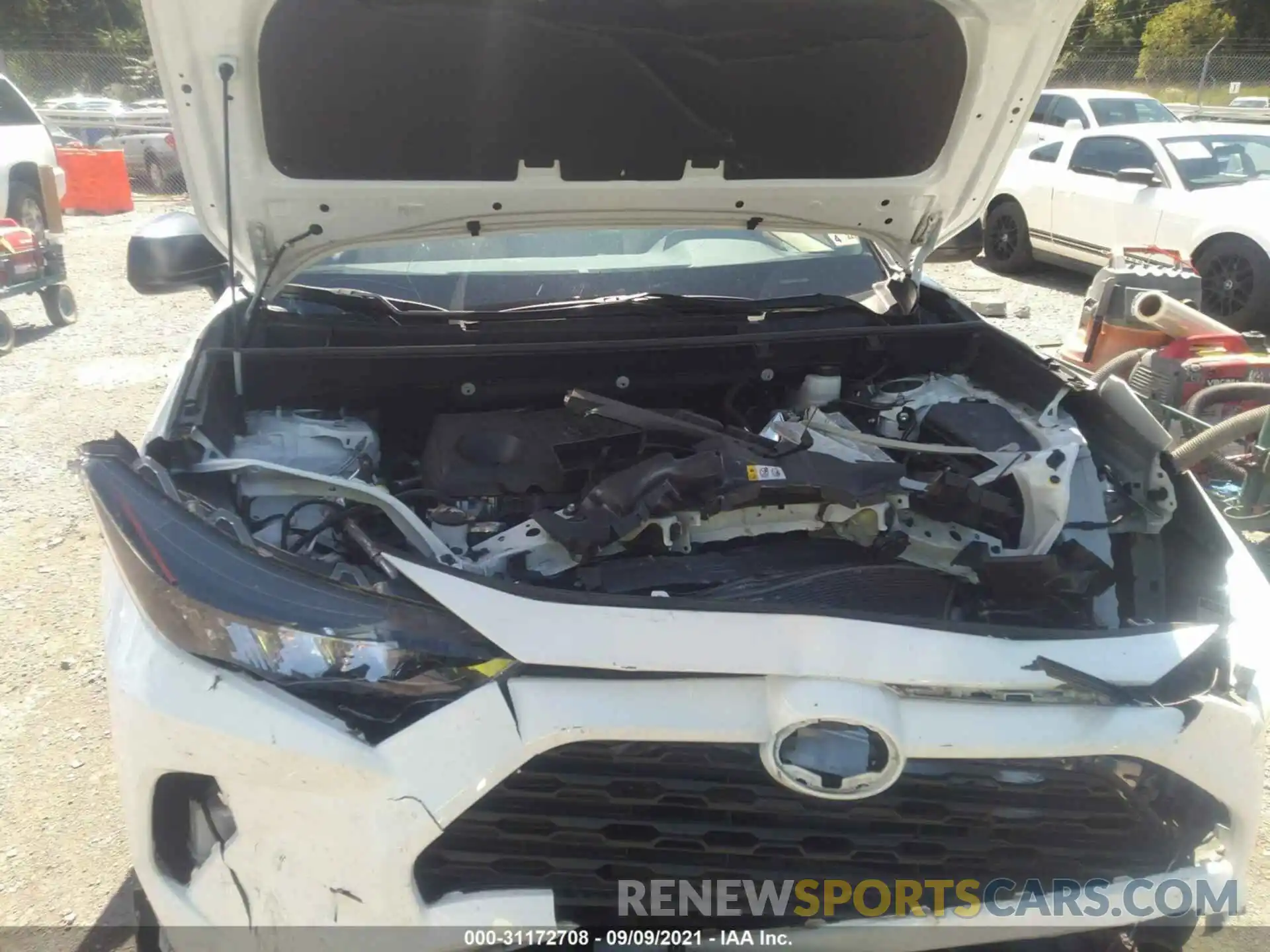 10 Photograph of a damaged car 2T3F1RFV1LW095716 TOYOTA RAV4 2020