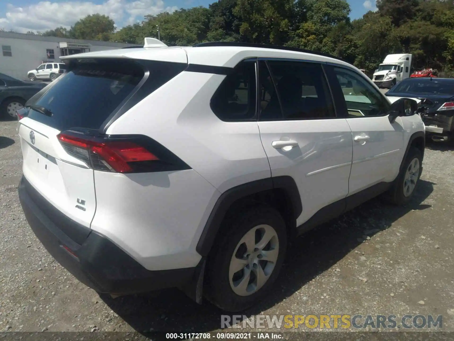 4 Photograph of a damaged car 2T3F1RFV1LW095716 TOYOTA RAV4 2020