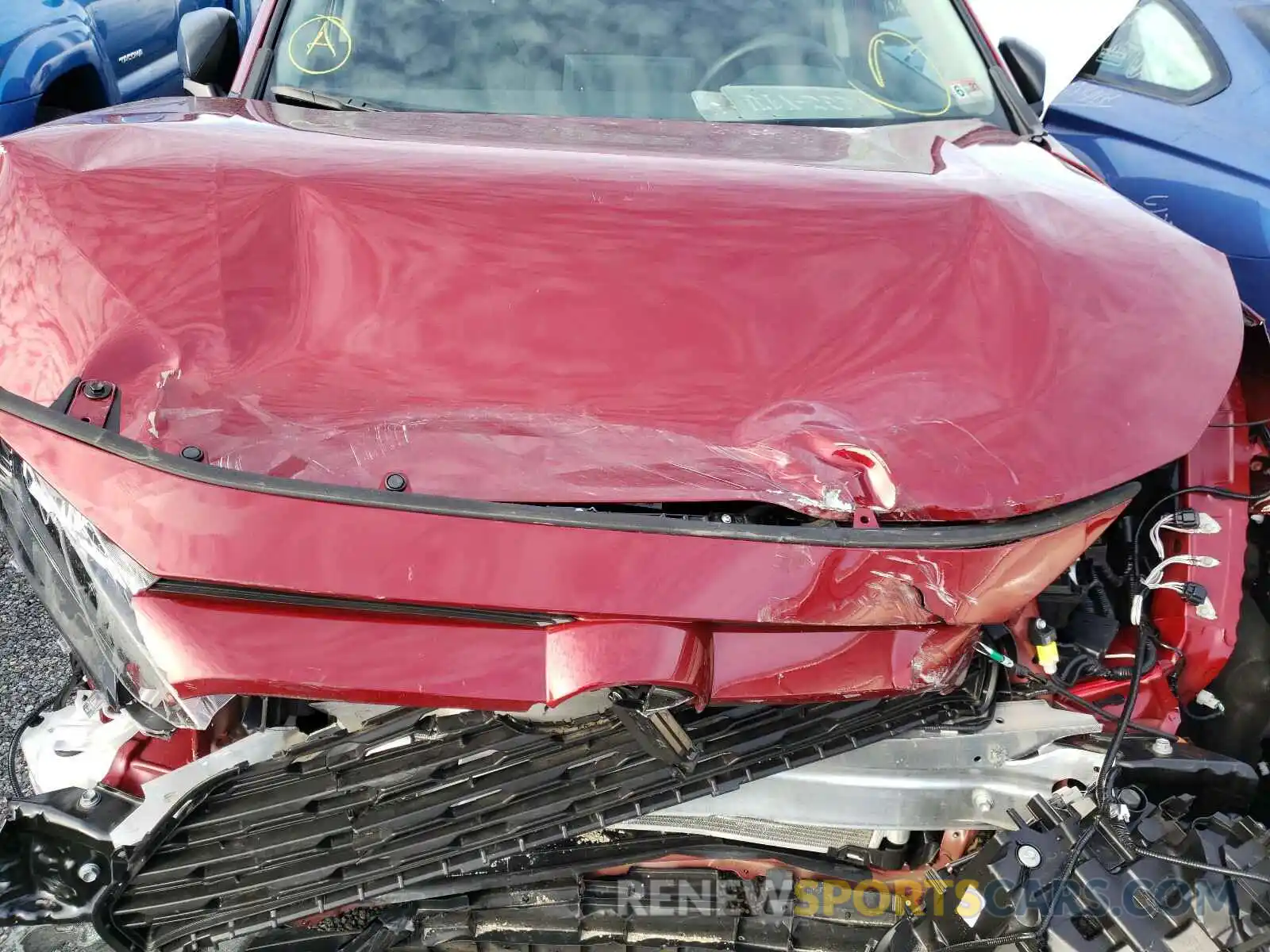 7 Photograph of a damaged car 2T3F1RFV1LW096168 TOYOTA RAV4 2020