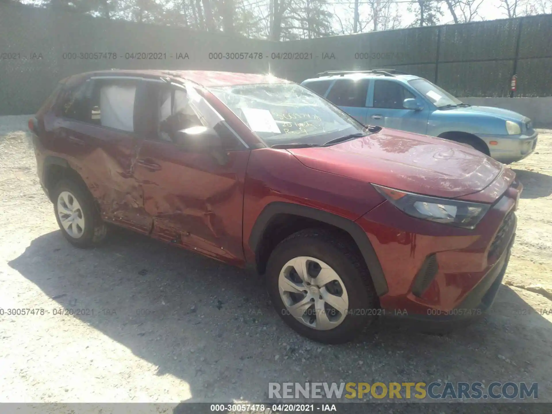 1 Photograph of a damaged car 2T3F1RFV1LW107668 TOYOTA RAV4 2020