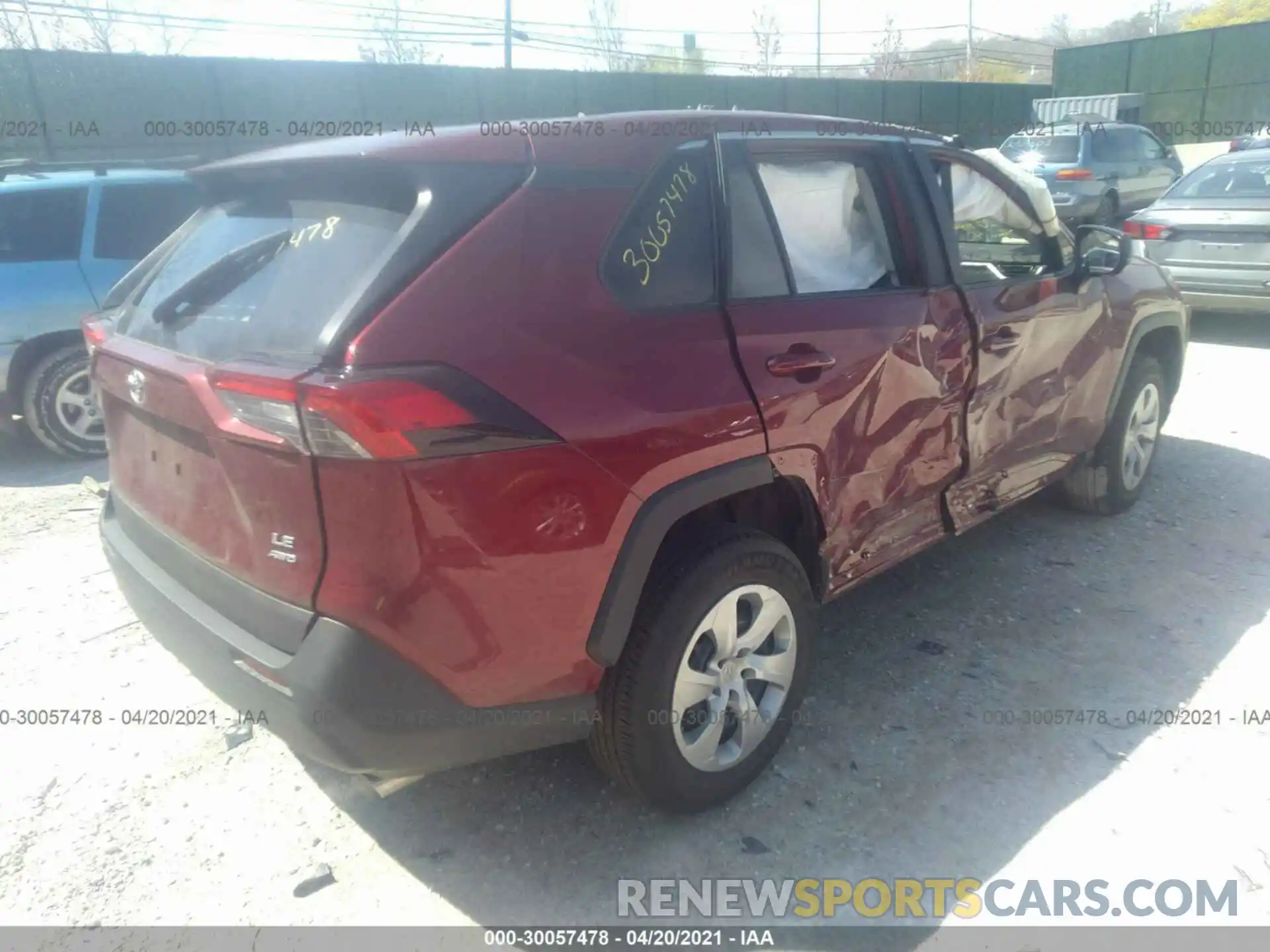 4 Photograph of a damaged car 2T3F1RFV1LW107668 TOYOTA RAV4 2020