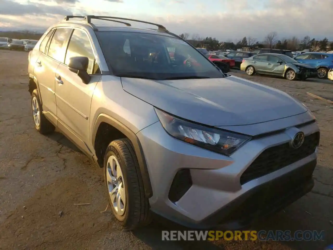 1 Photograph of a damaged car 2T3F1RFV1LW114376 TOYOTA RAV4 2020