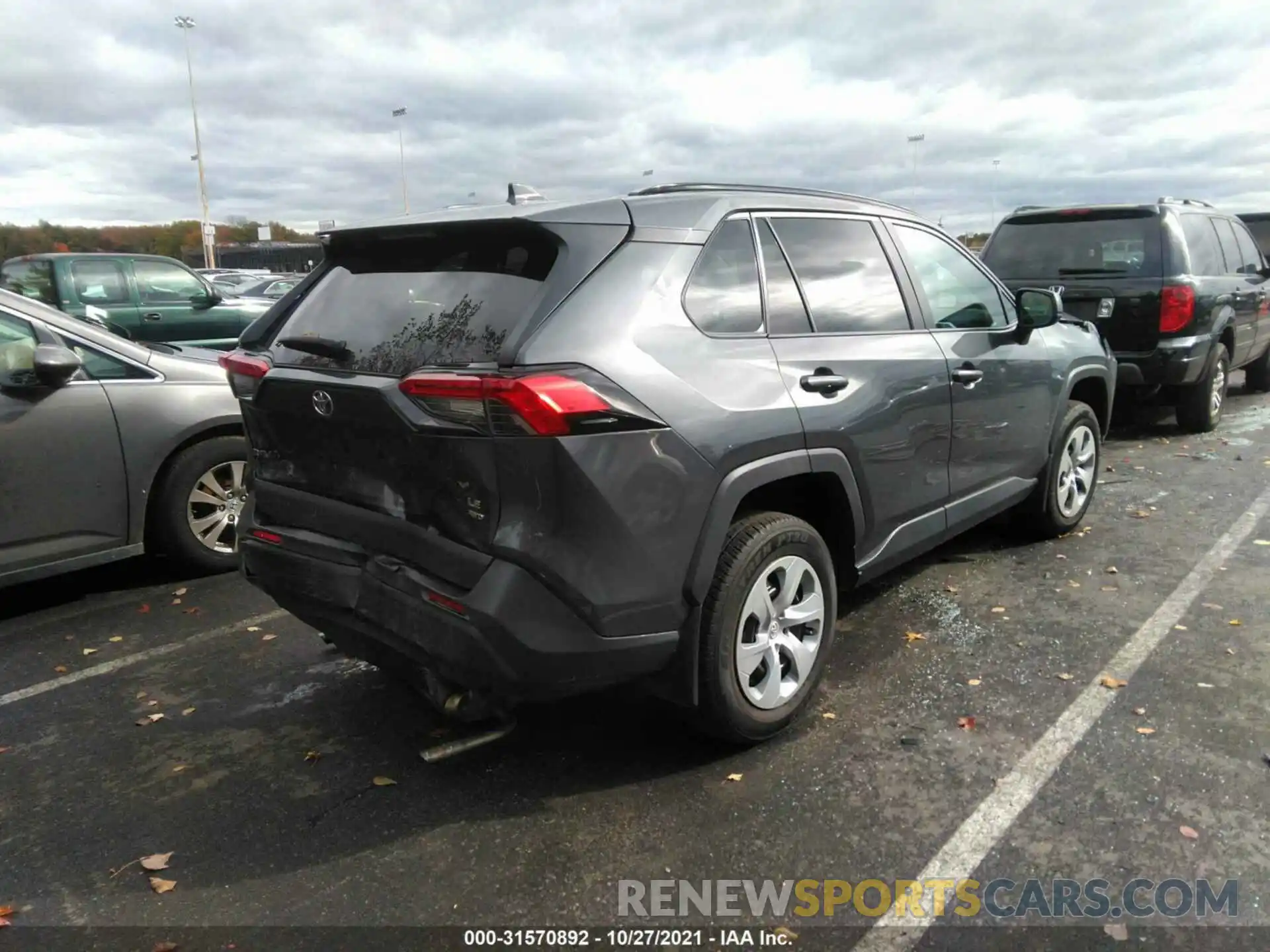 4 Photograph of a damaged car 2T3F1RFV1LW116760 TOYOTA RAV4 2020