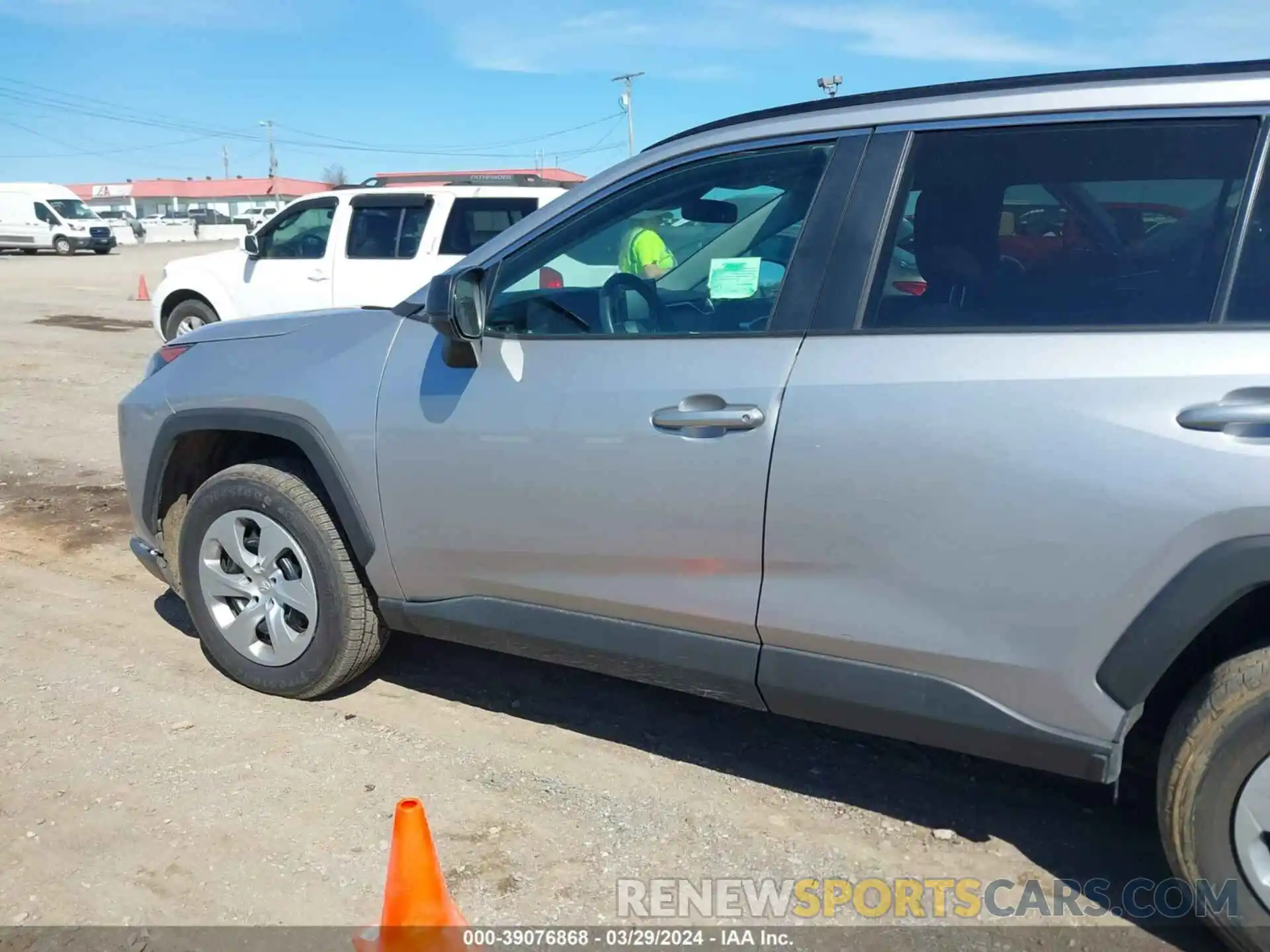 14 Photograph of a damaged car 2T3F1RFV2LC067957 TOYOTA RAV4 2020