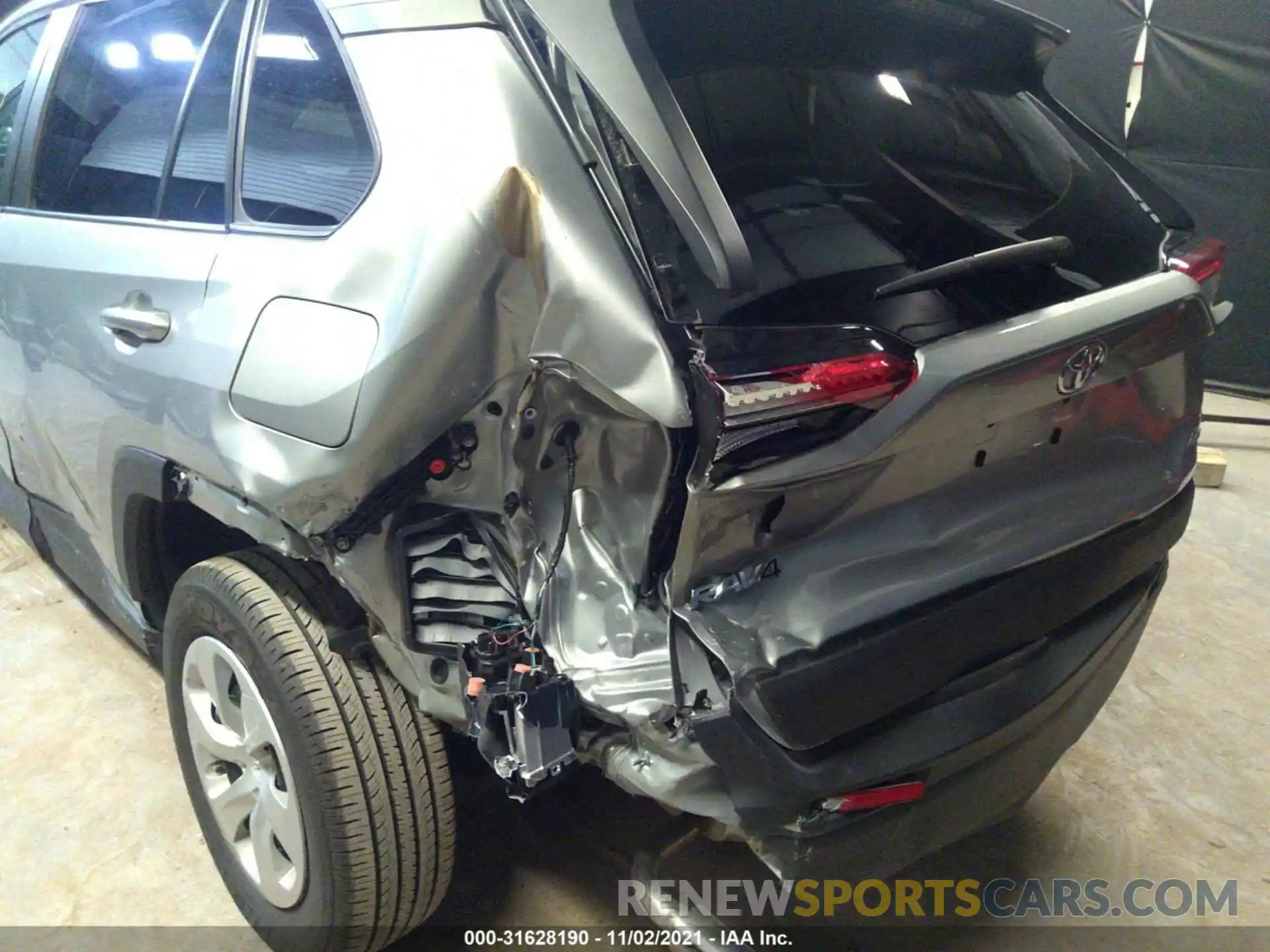 6 Photograph of a damaged car 2T3F1RFV2LC118129 TOYOTA RAV4 2020