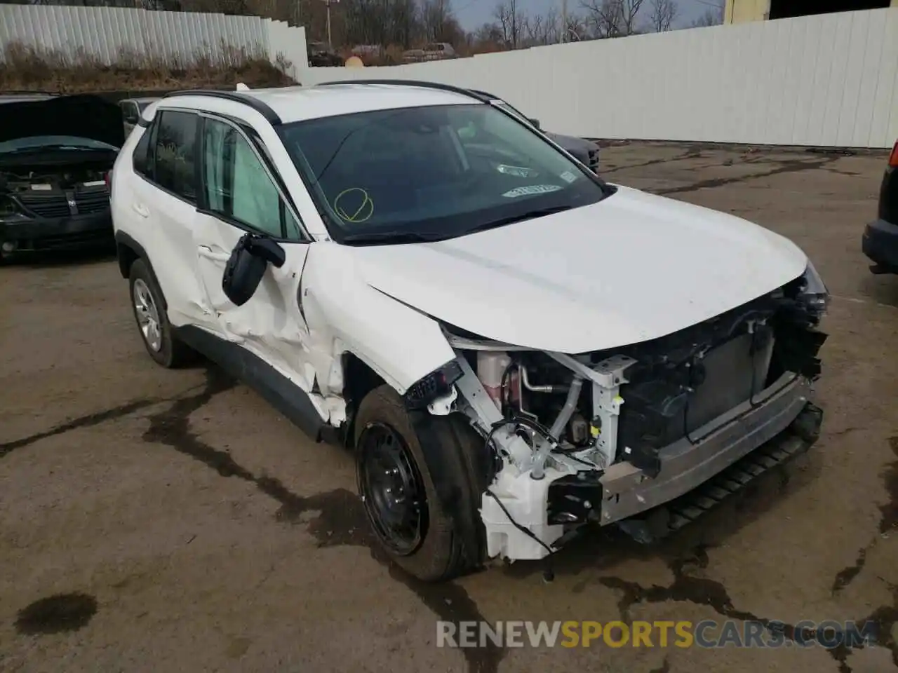 1 Photograph of a damaged car 2T3F1RFV2LC121483 TOYOTA RAV4 2020