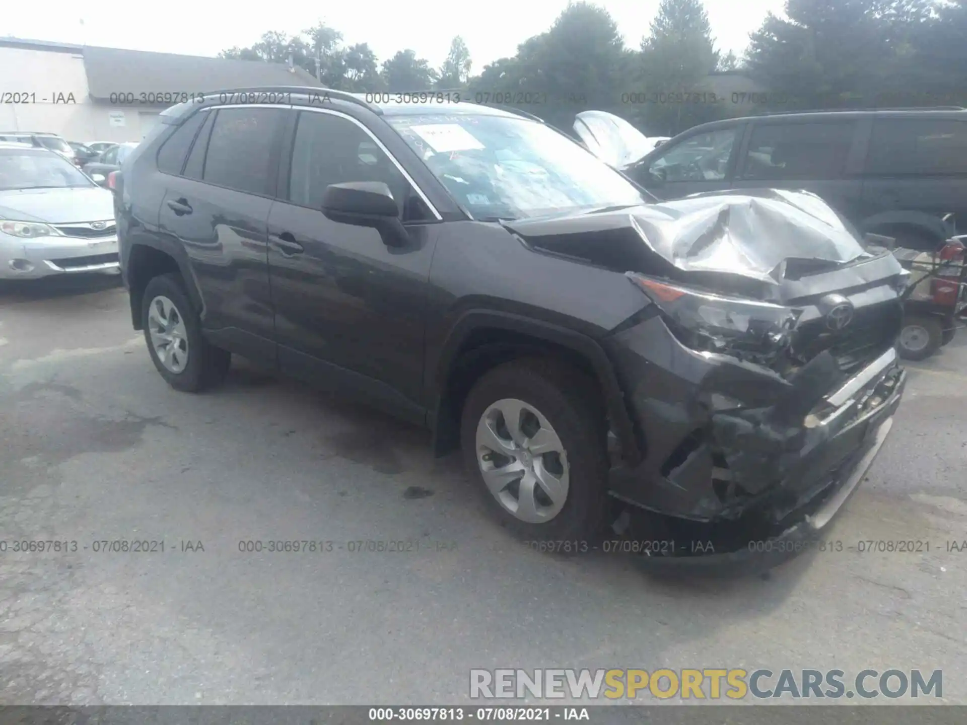 1 Photograph of a damaged car 2T3F1RFV2LC132922 TOYOTA RAV4 2020