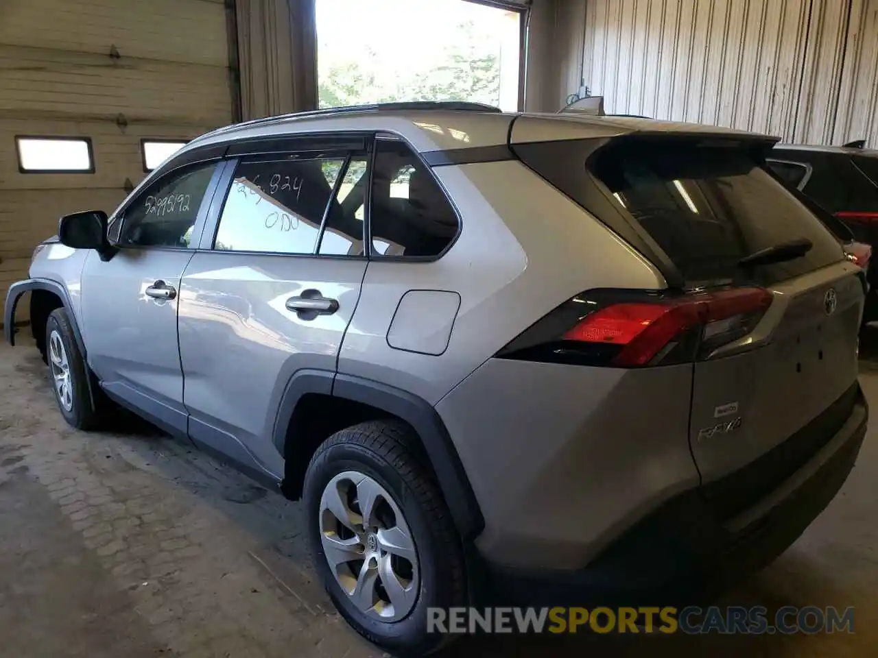 3 Photograph of a damaged car 2T3F1RFV2LW088810 TOYOTA RAV4 2020