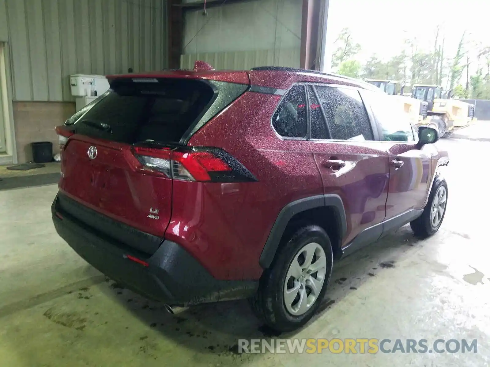 4 Photograph of a damaged car 2T3F1RFV2LW095630 TOYOTA RAV4 2020