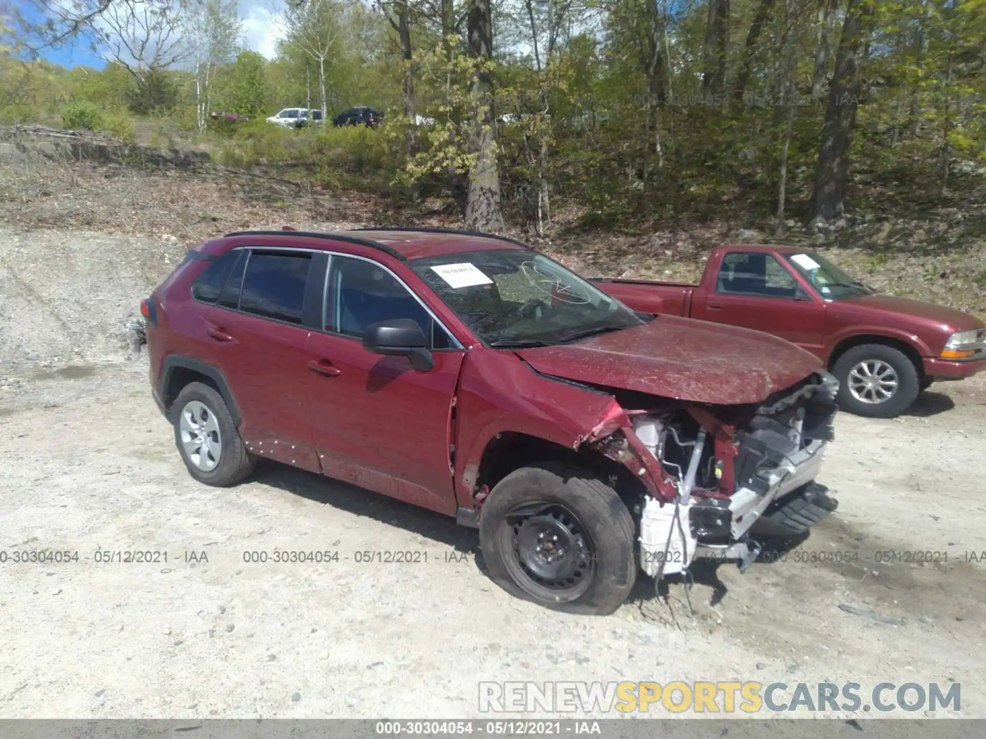 1 Photograph of a damaged car 2T3F1RFV2LW125807 TOYOTA RAV4 2020