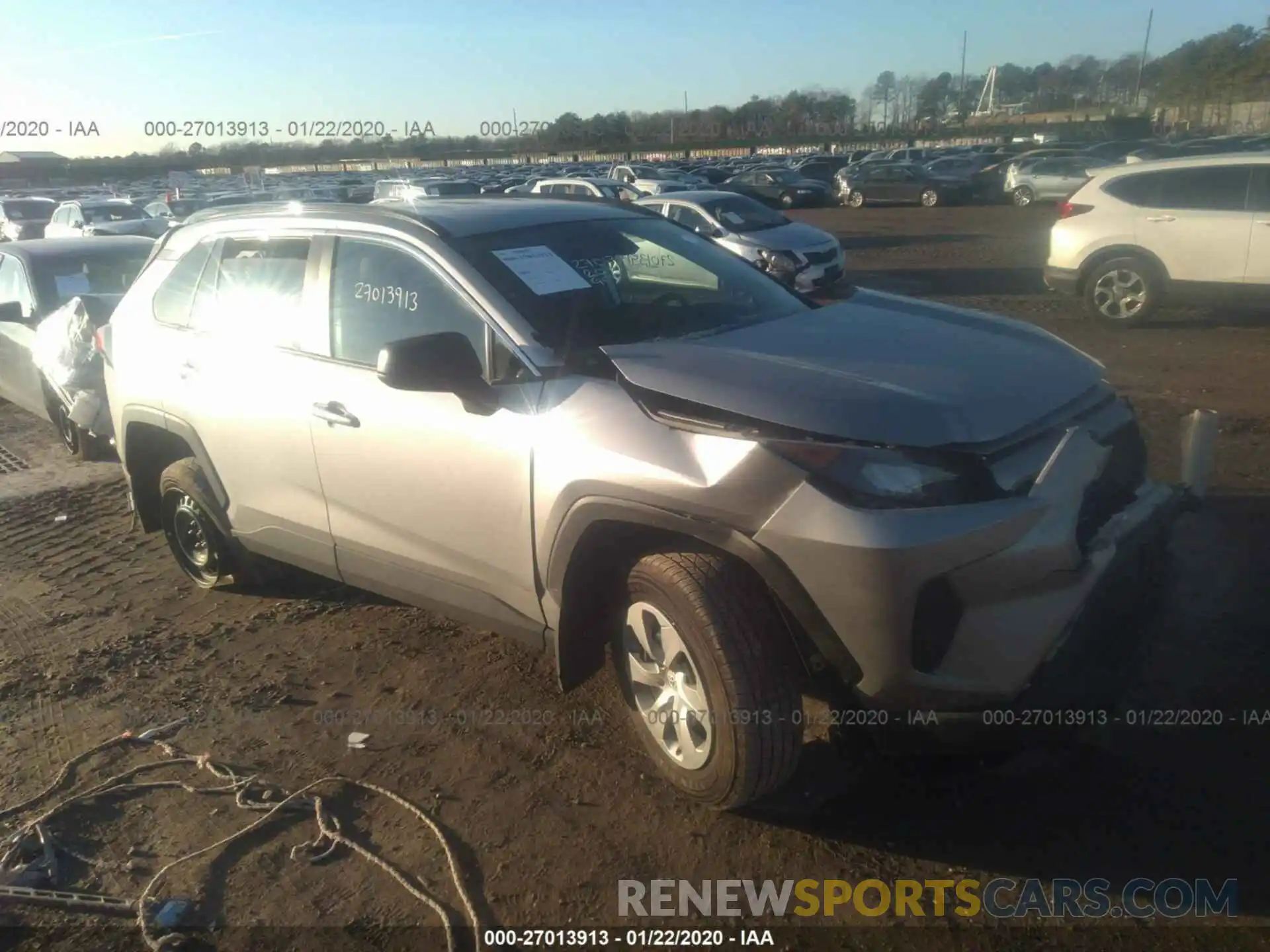 1 Photograph of a damaged car 2T3F1RFV3LC061228 TOYOTA RAV4 2020